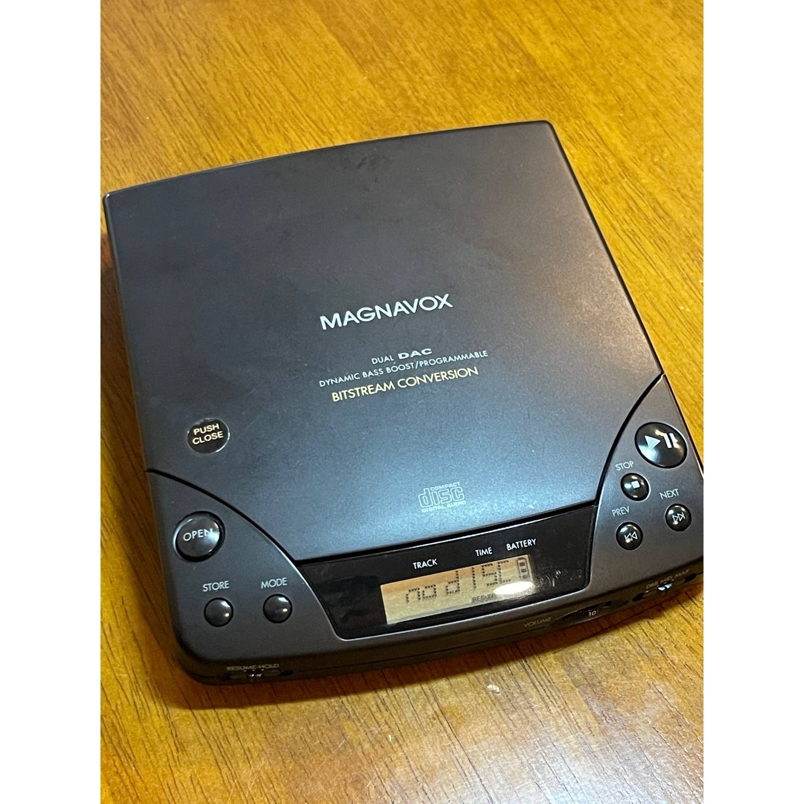 Magnavox Dual DAC Dynamic Bass Boost CD Player AZ6822