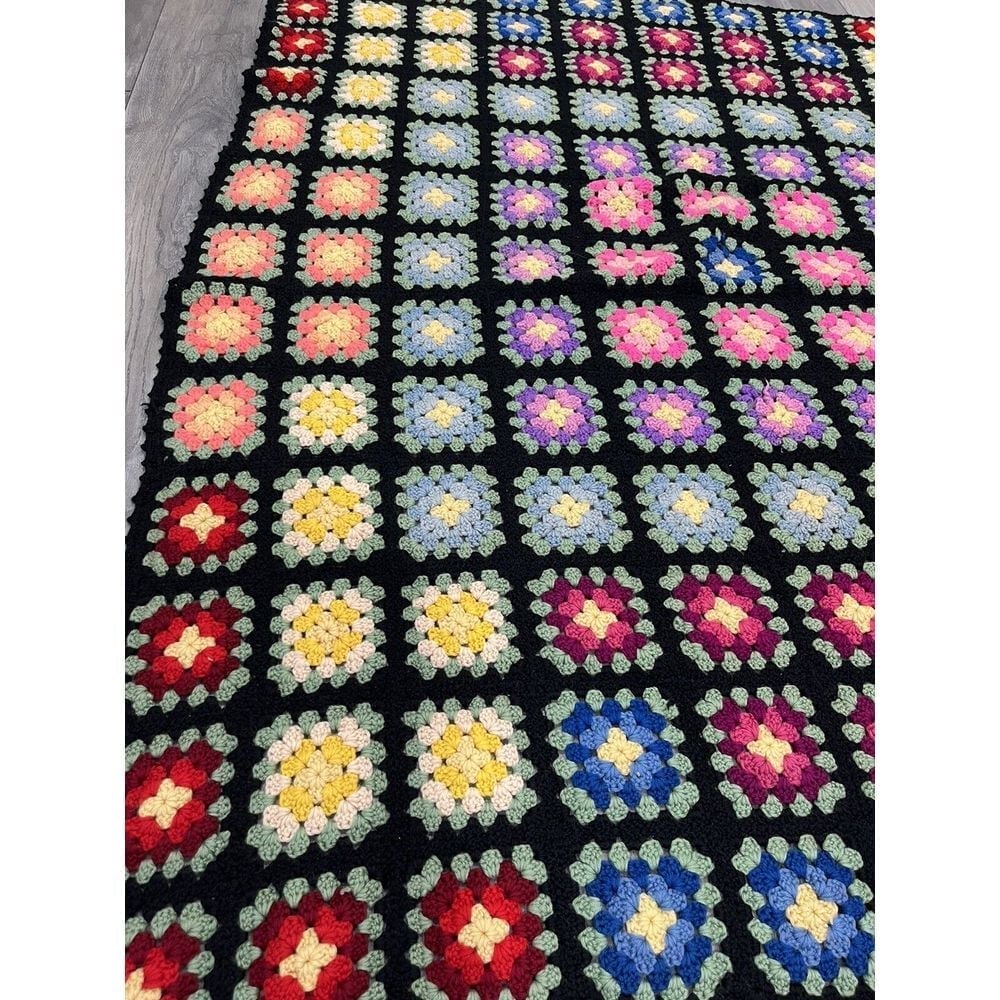 VTG Afghan Crochet Throw Blanket 60x48 Granny Square Handmade Cottagecore EUC