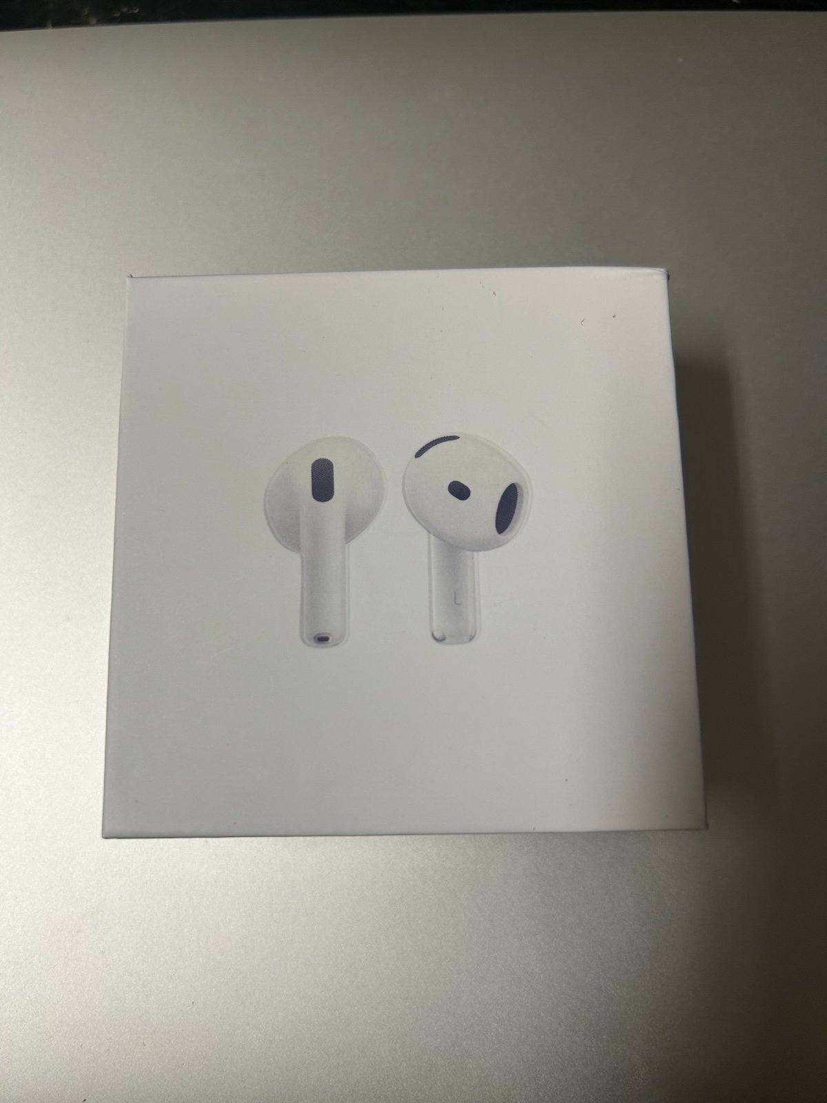 AirPods 4