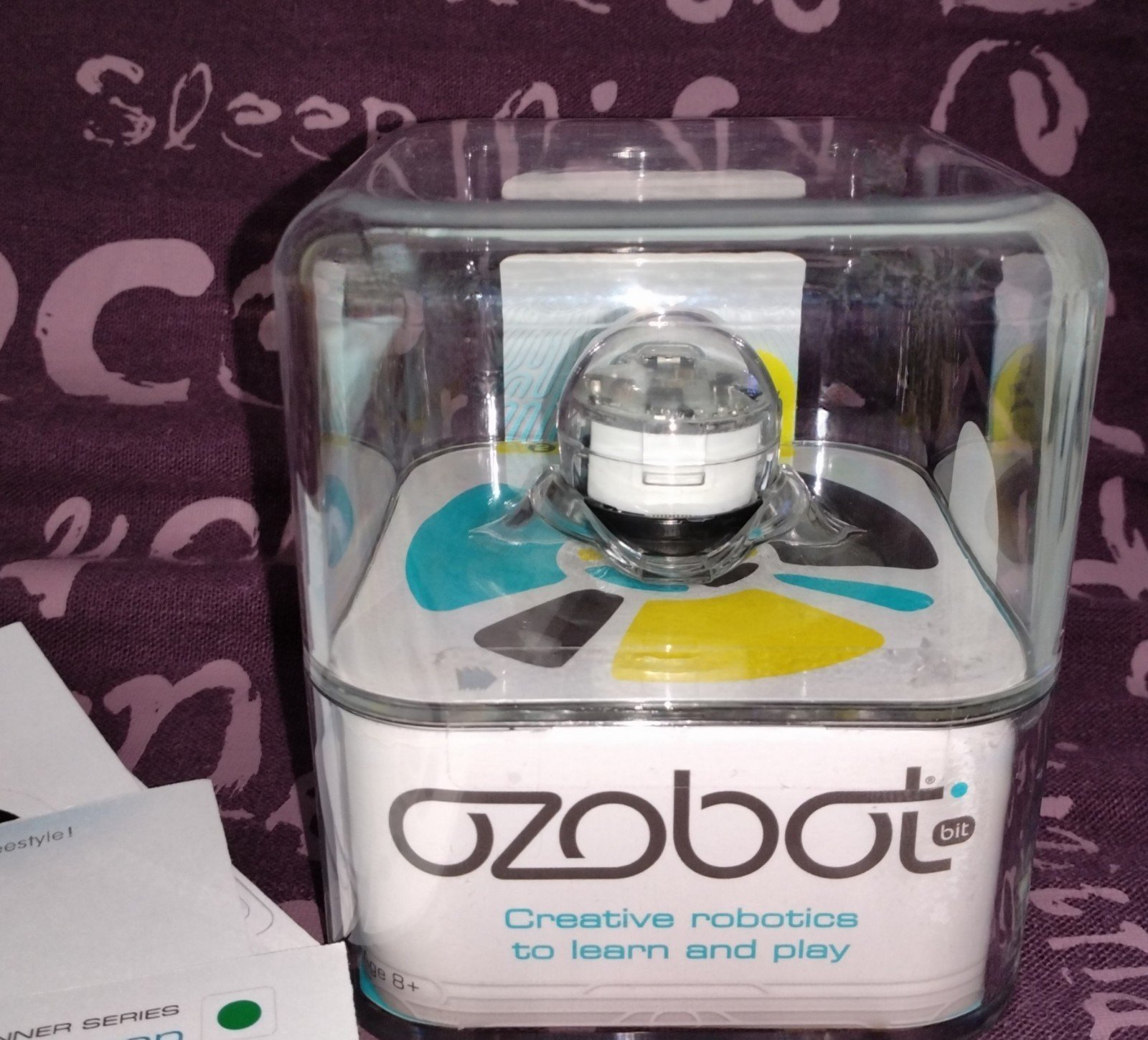 Ozobot bit Programmable Robot Multicolor LED Lights. Fun Learning STEM Toy