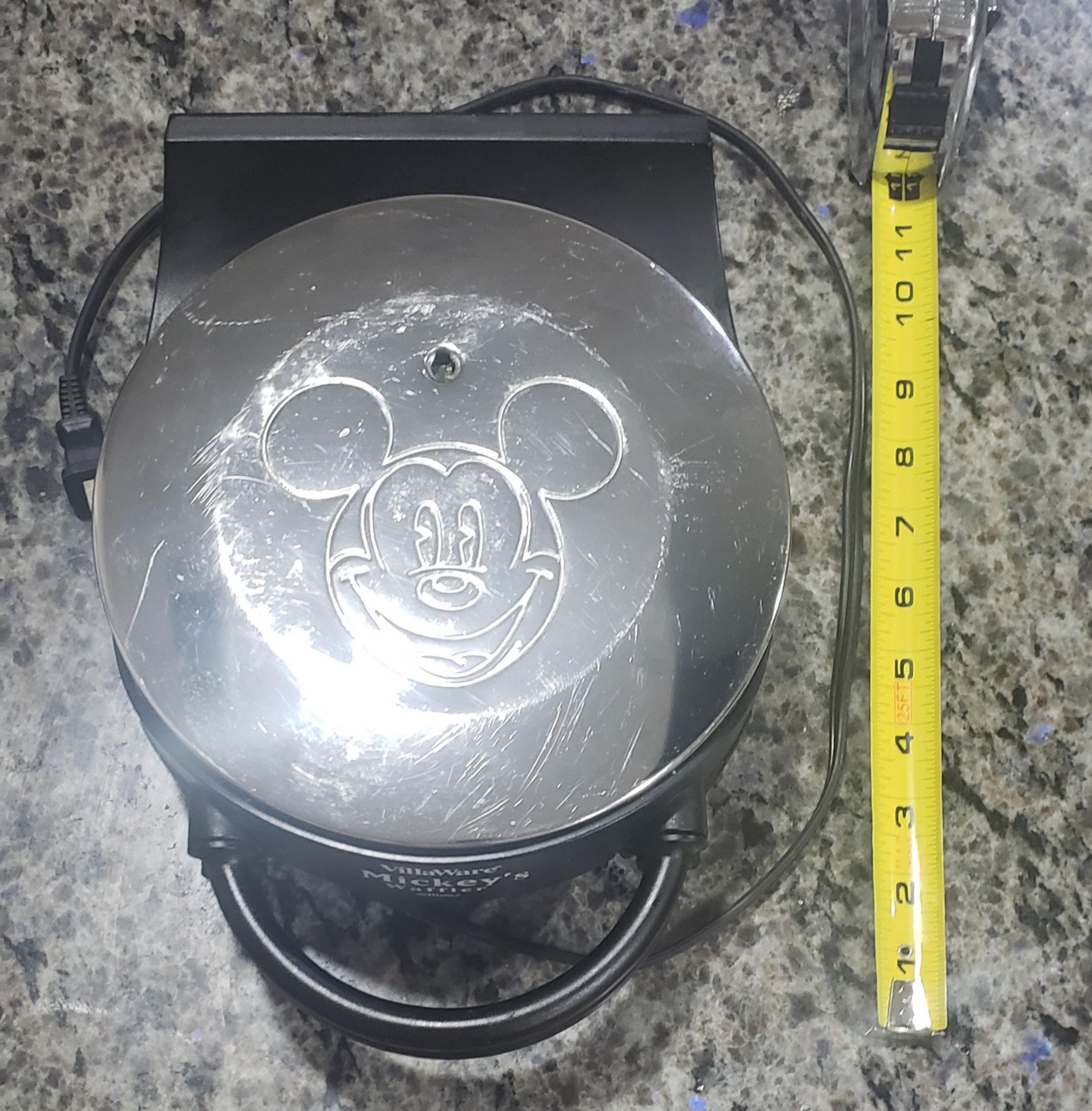 VillaWare Mickey's Waffler Mickey Mouse Single Waffle Maker #5555-01 Disney