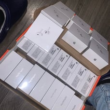 Apple AirPods