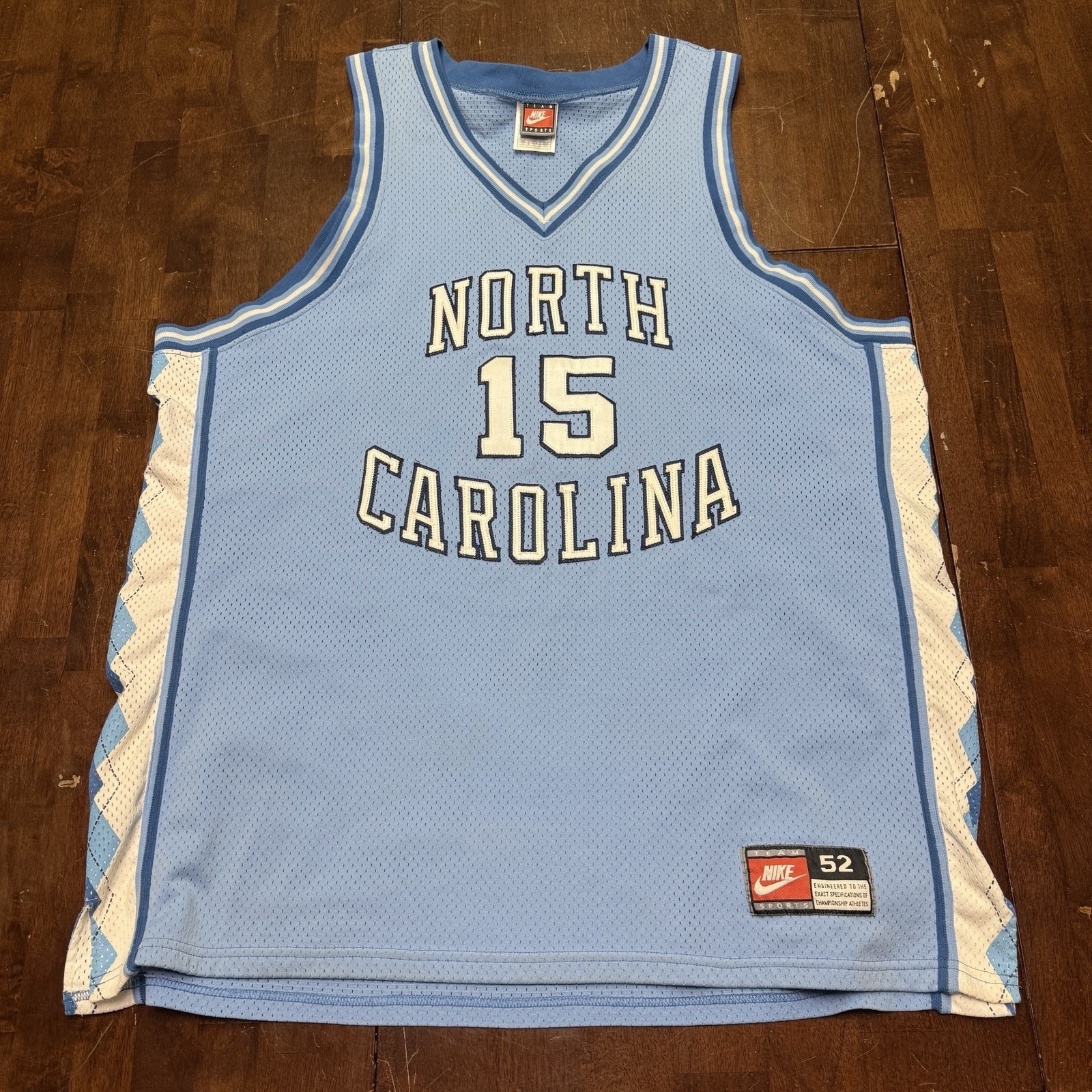 100% Authentic Vince Carter Vintage Nike Team UNC Tar Heels Jersey Size 52 XXL