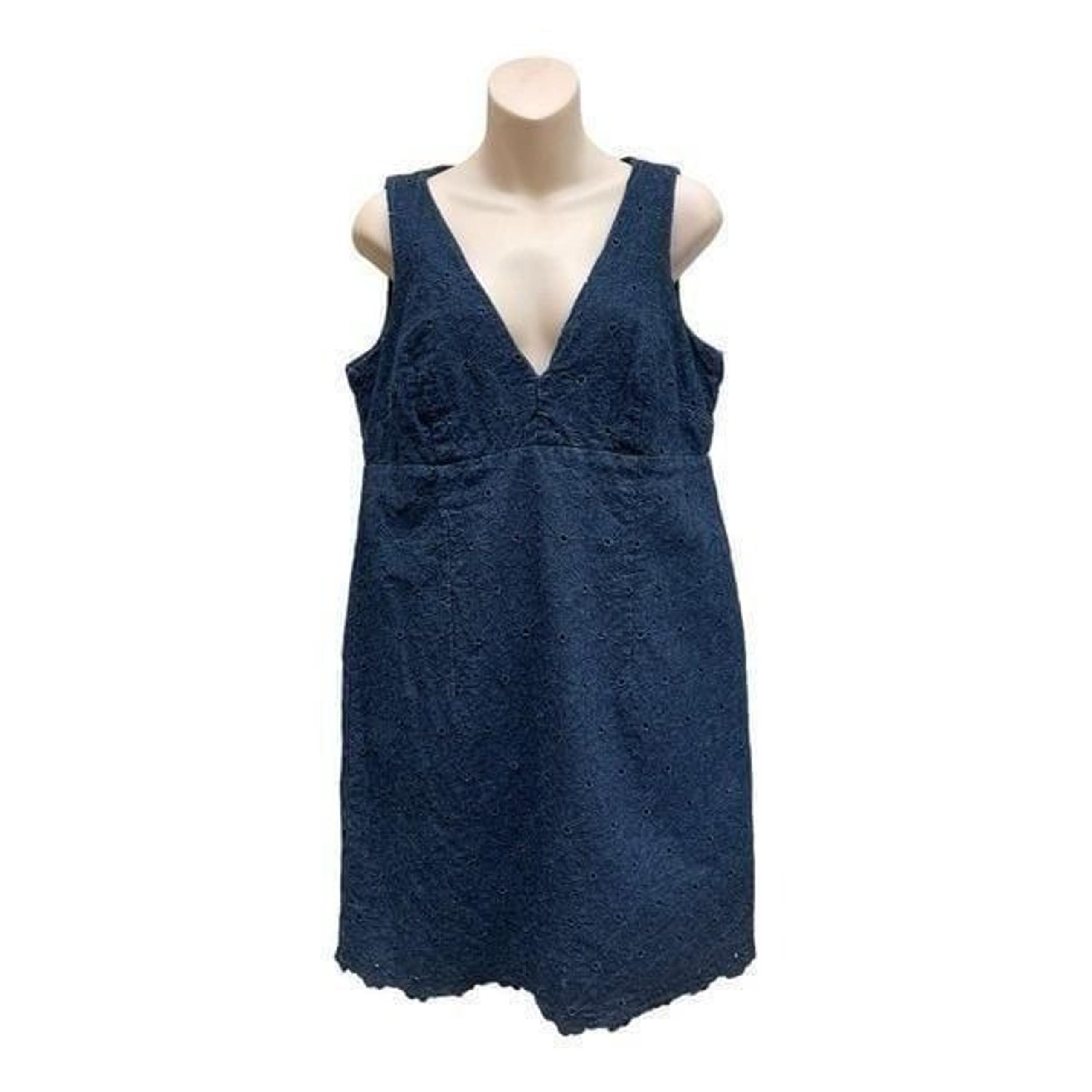 ECI DENIM Eyelet Flower Embroidered Detailing Mini V-Neck Sleeveless Dress Sz 10