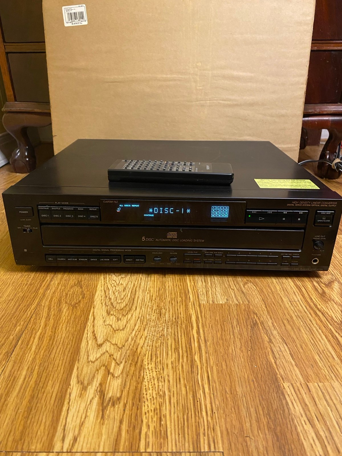 Vintage 1993 Sony 5 Disc CD Changer Player CDP-C735 With Remote. Tested & Works