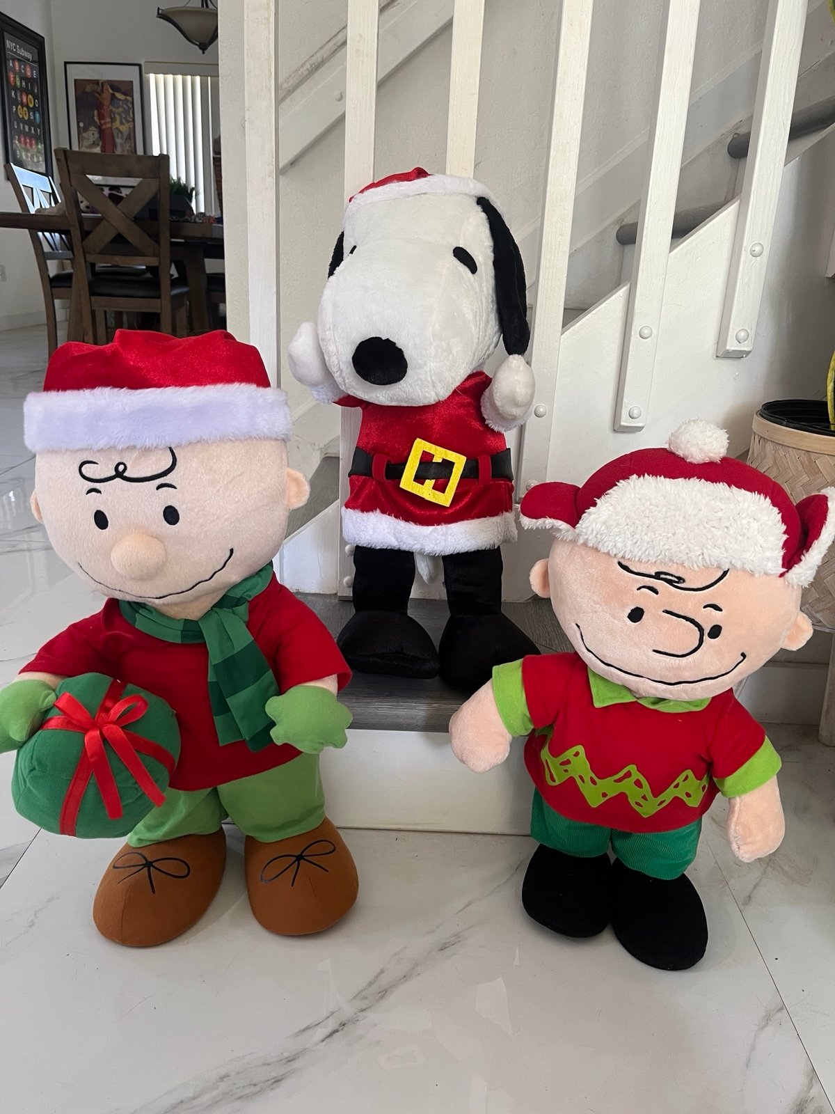 Set of 3 CHARLIE BROWN Holiday SNOOPY Peanuts CHRISTMAS PLUSH DOOR GREETER
