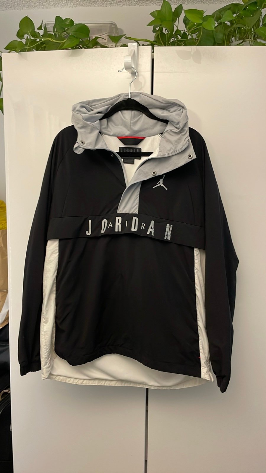 Vintage Jordan windbreaker hoody pullover black white Medium