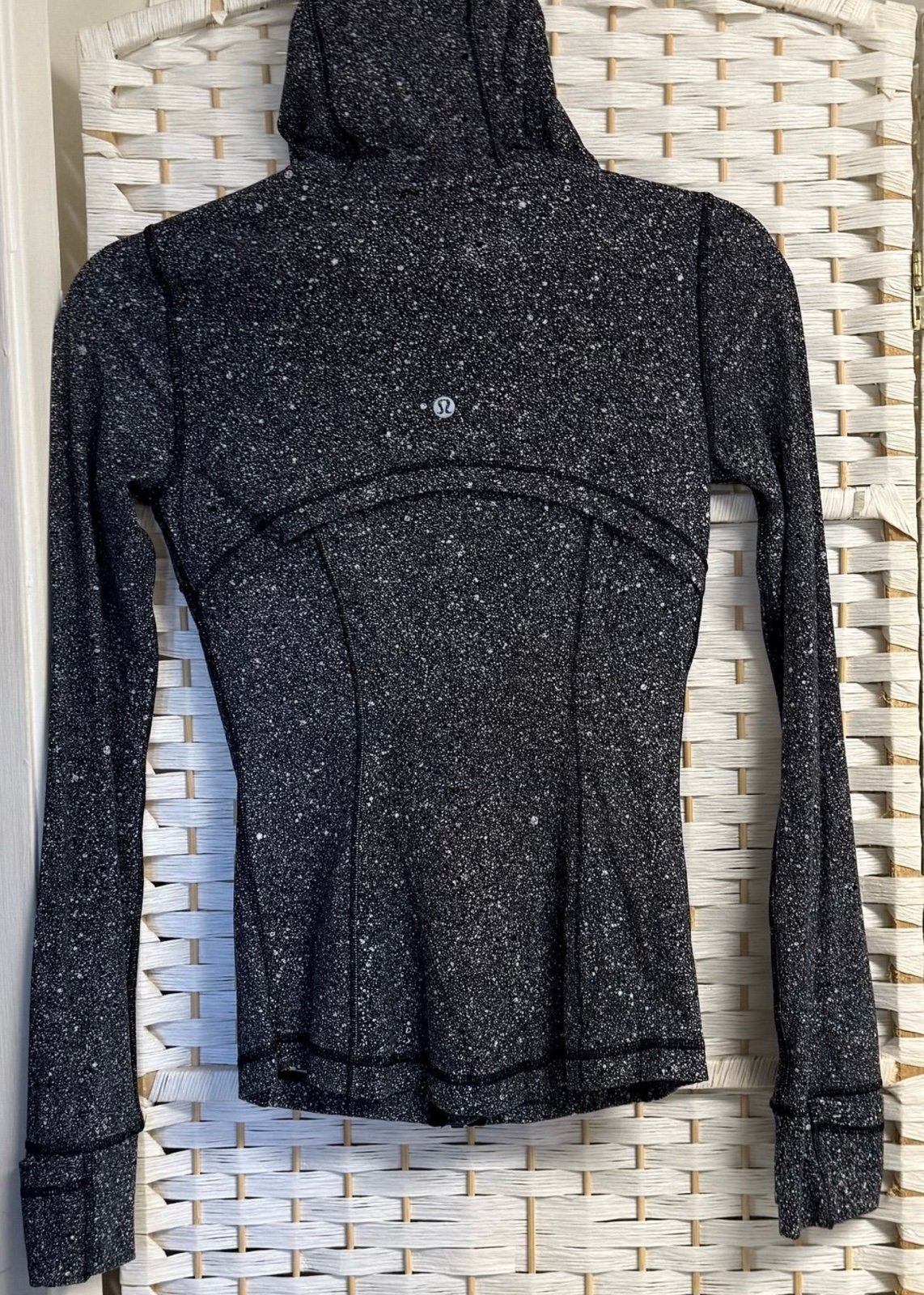 Lululemon Nulu Hood Defines Jacket Size 2