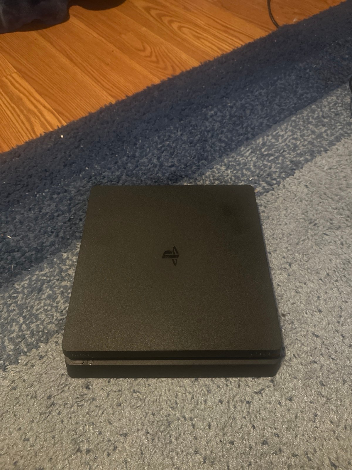 black ps4