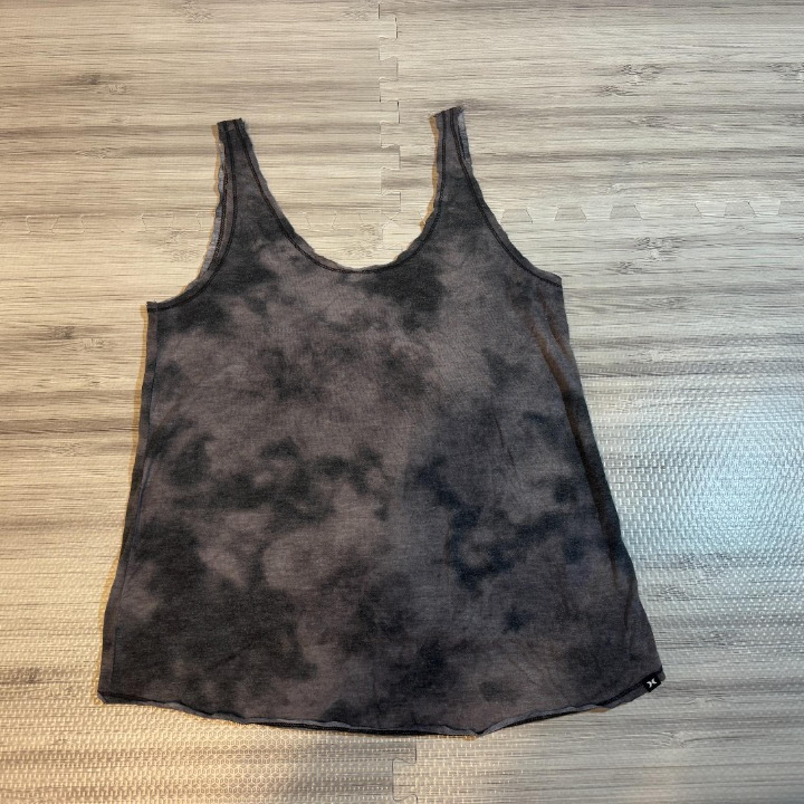 Hurley Women’s Tie-Dye Tank Top #N32
