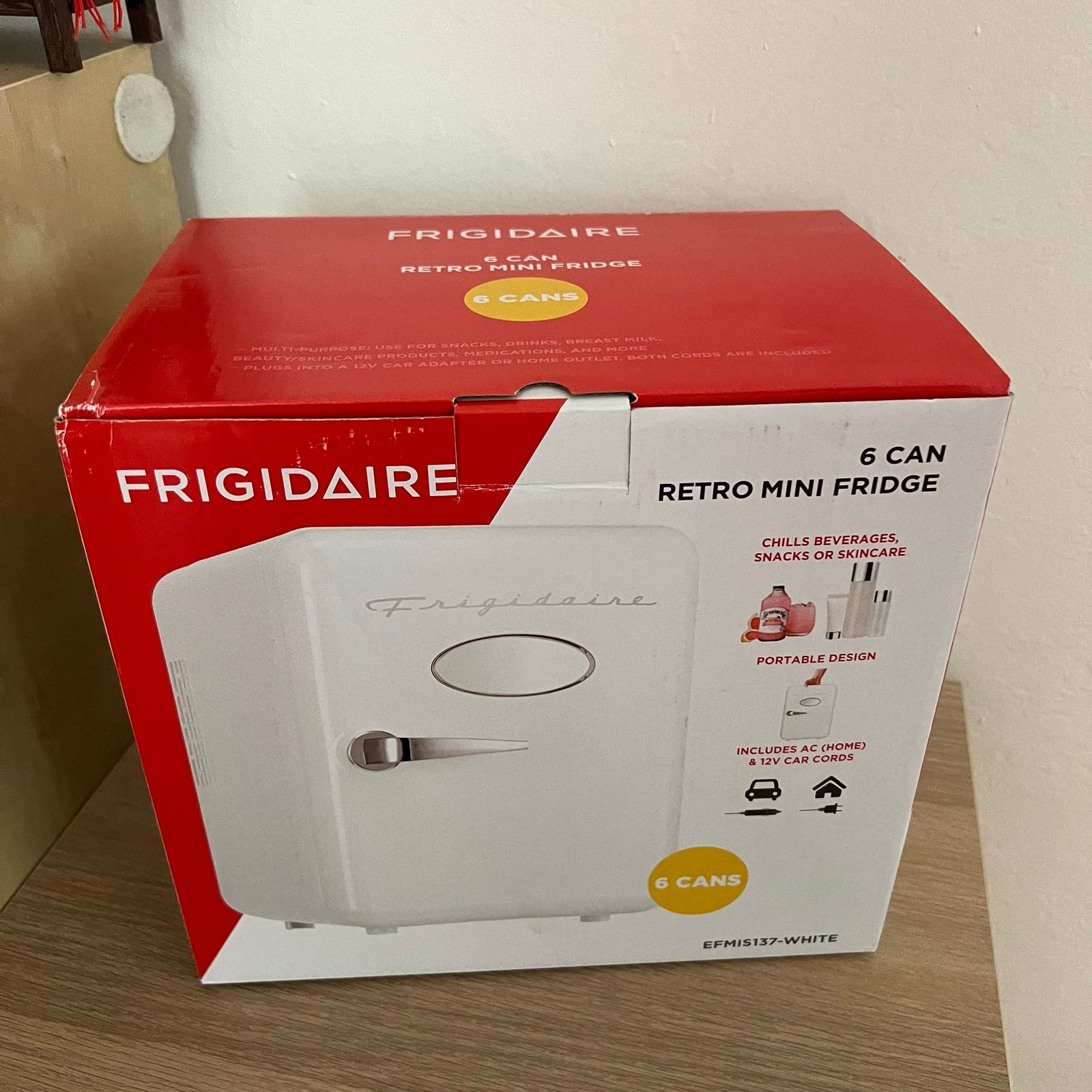 White Frigidaire Retro 6-Can Mini Fridge