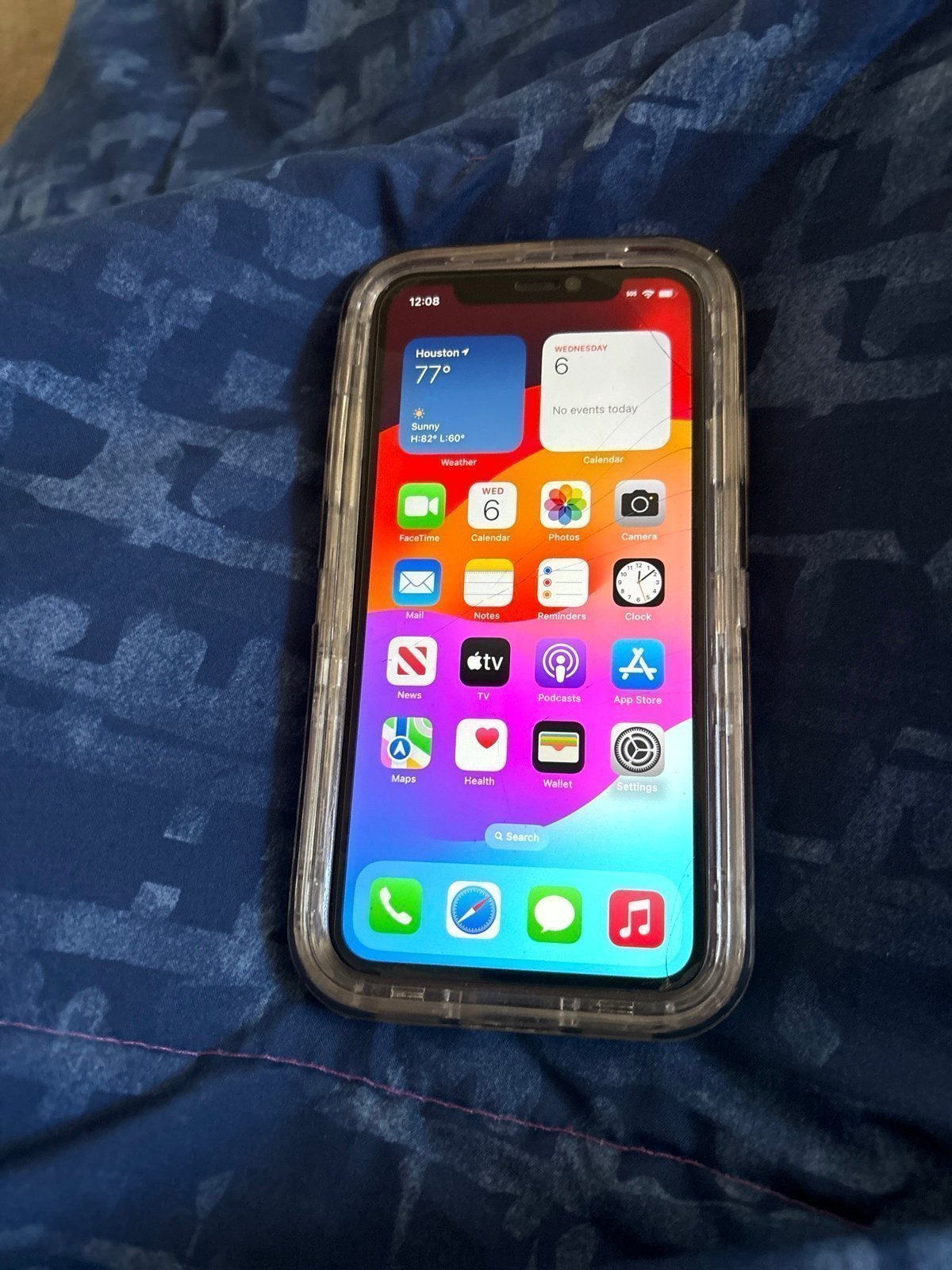 iphone 11 64gb unlocked to any carrier n has a eSIM