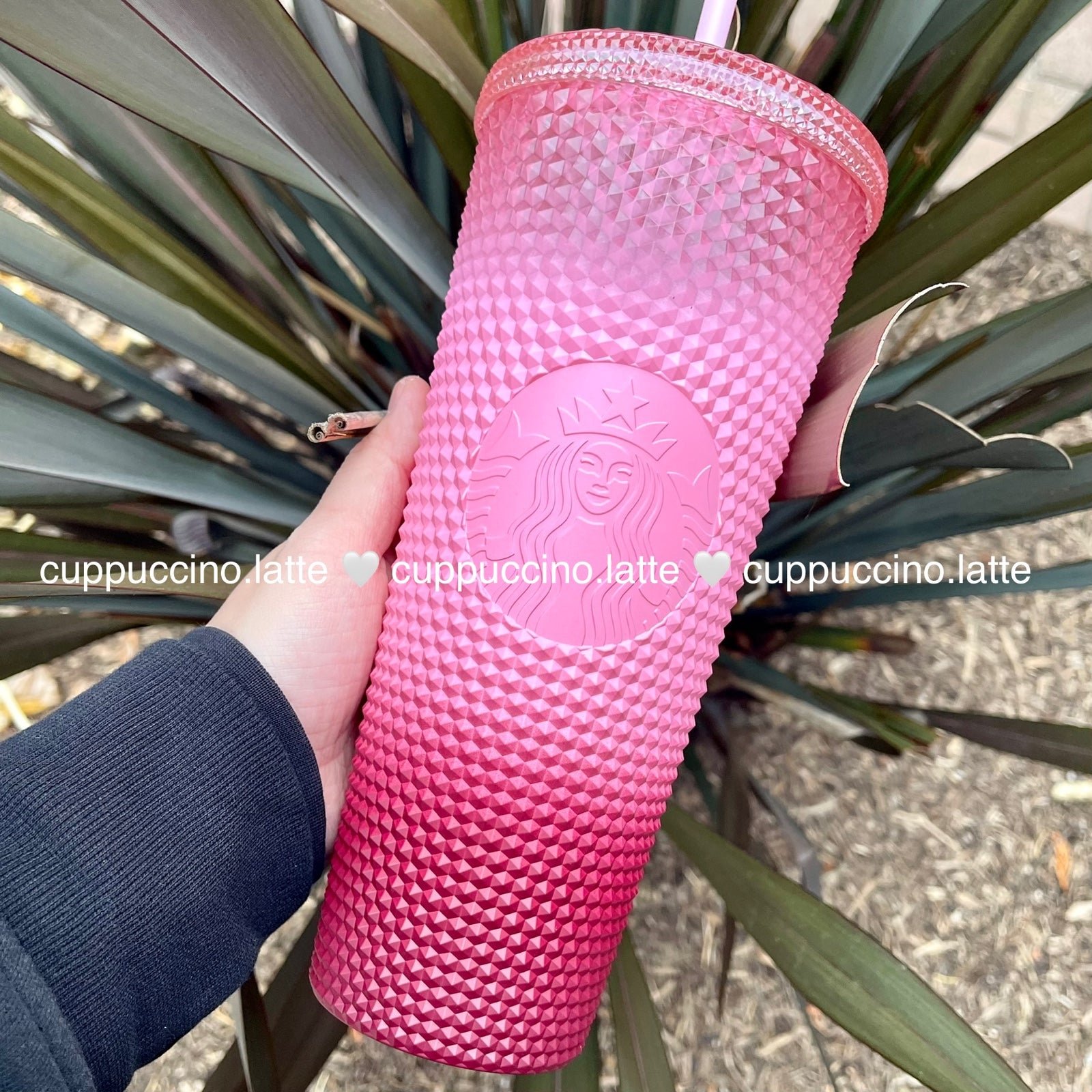 NWT Starbucks Holiday 2022 Pink ‘Waxberry’ Ombre Bling Studded Tumbler