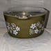 Pyrex olive green spring blossom 1 quart baking casserole dish with lid # 473