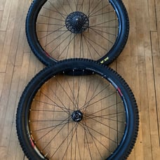 Bontrager Duster Elite TLR 29ers mountain bike wheels