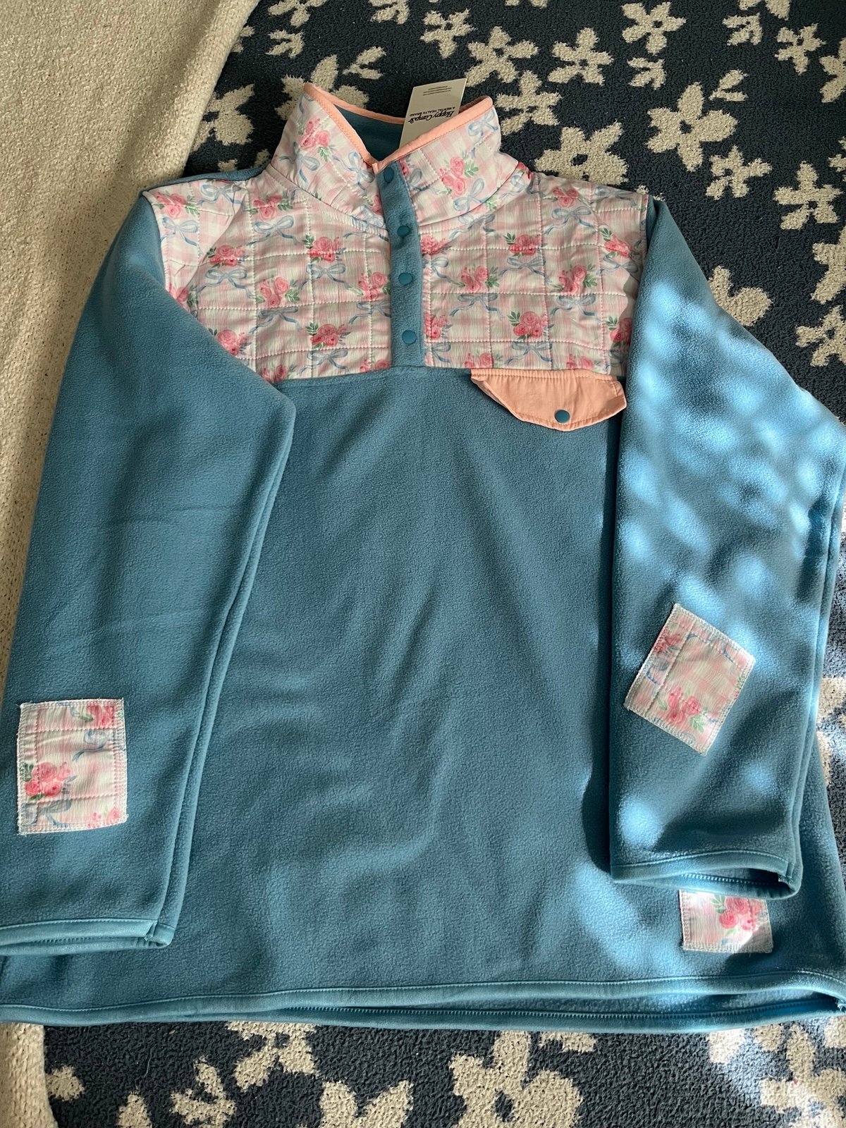 NWT Happy Camp3r Fleece