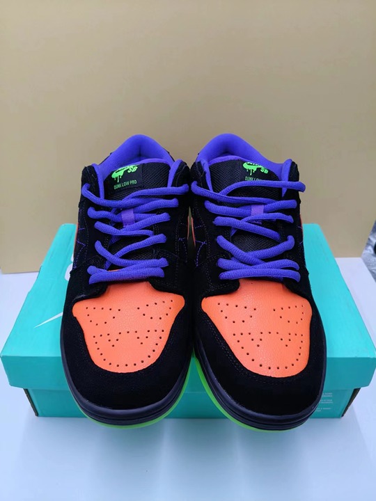 SB DUNK LOW NIGHT OF MISCHIEF BQ6817 006