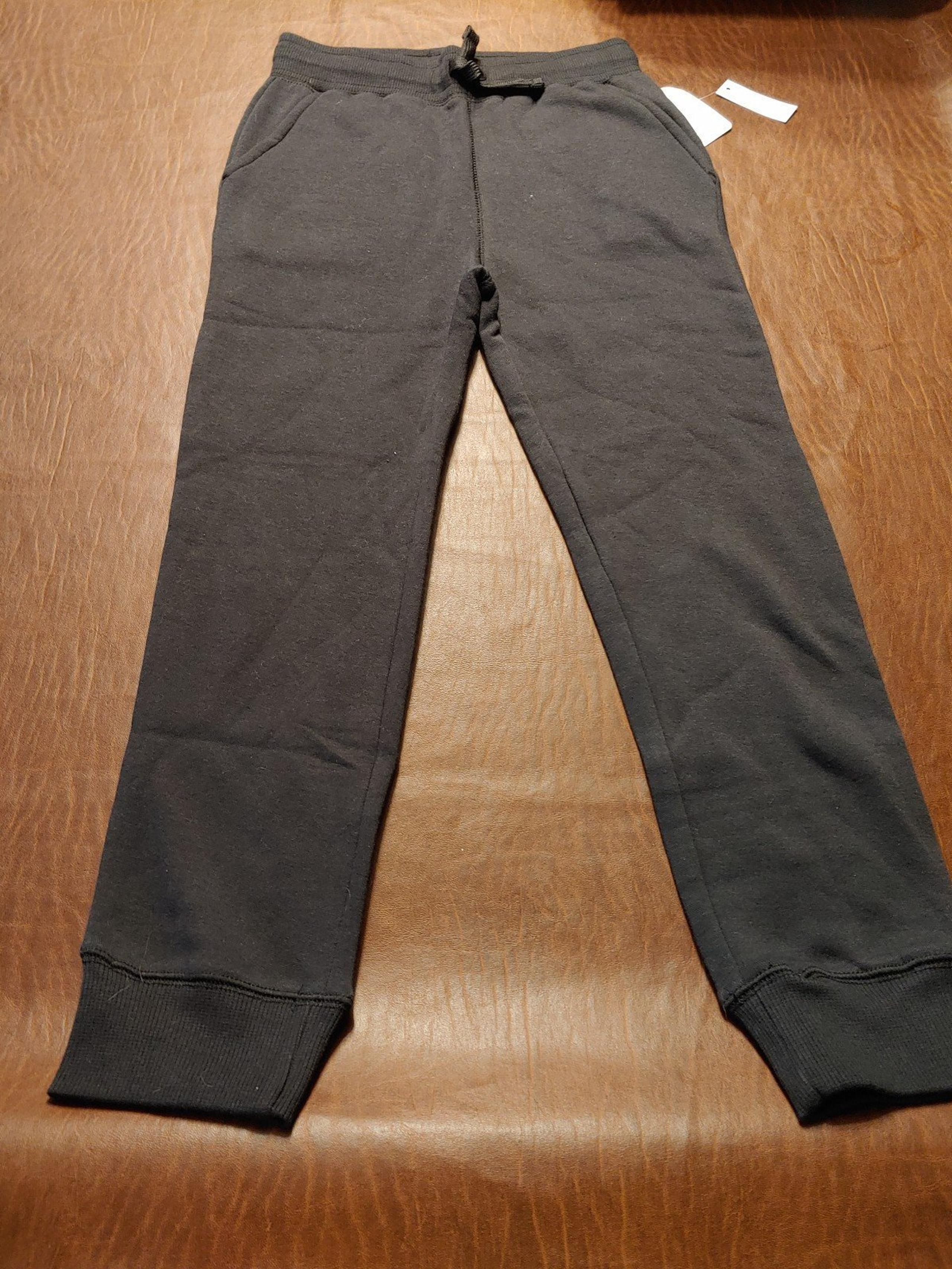 Youth med size 8 black sweats