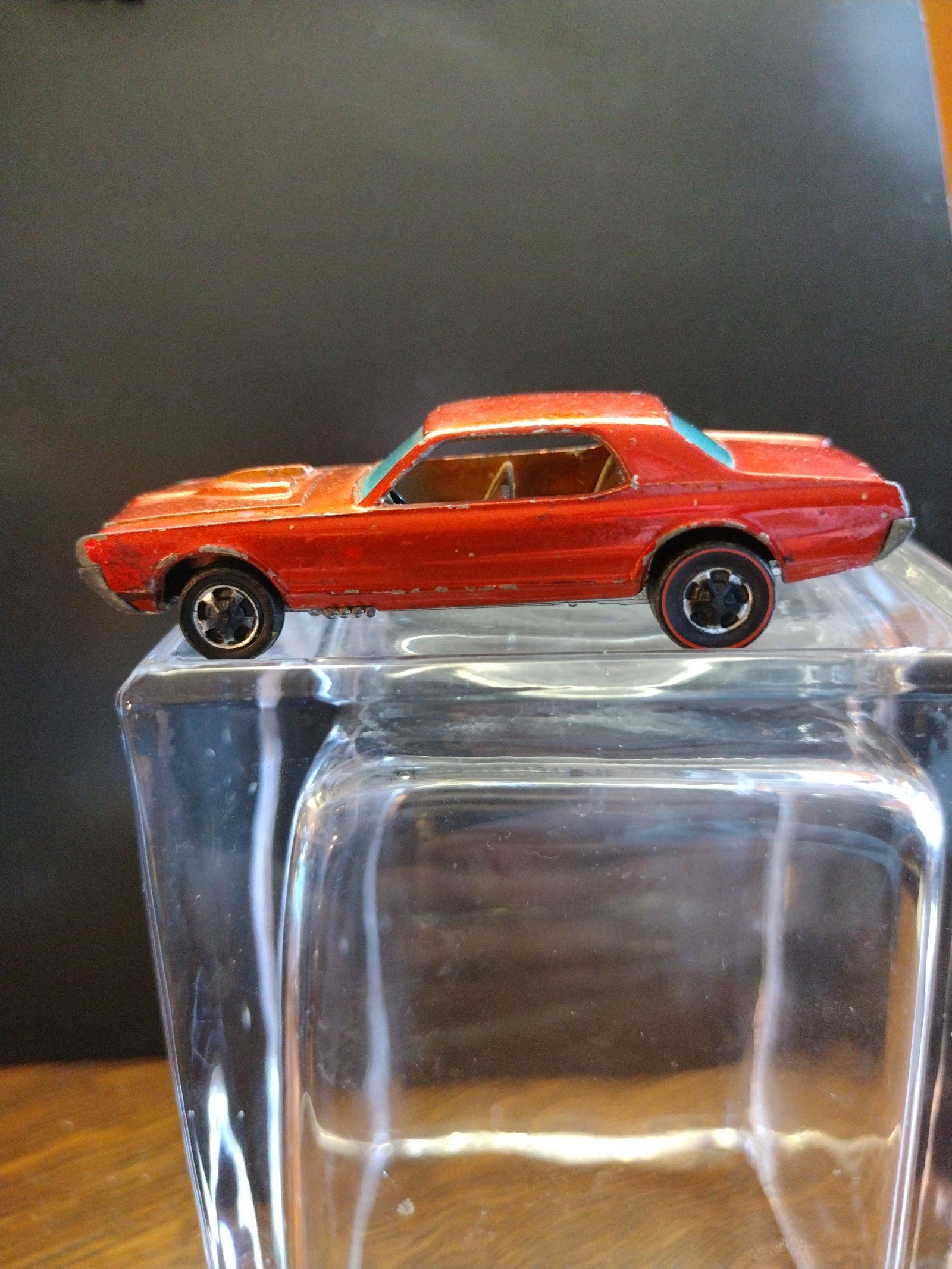 Hot Wheels 1967 redline custom cougar MADE IN HONG KONG