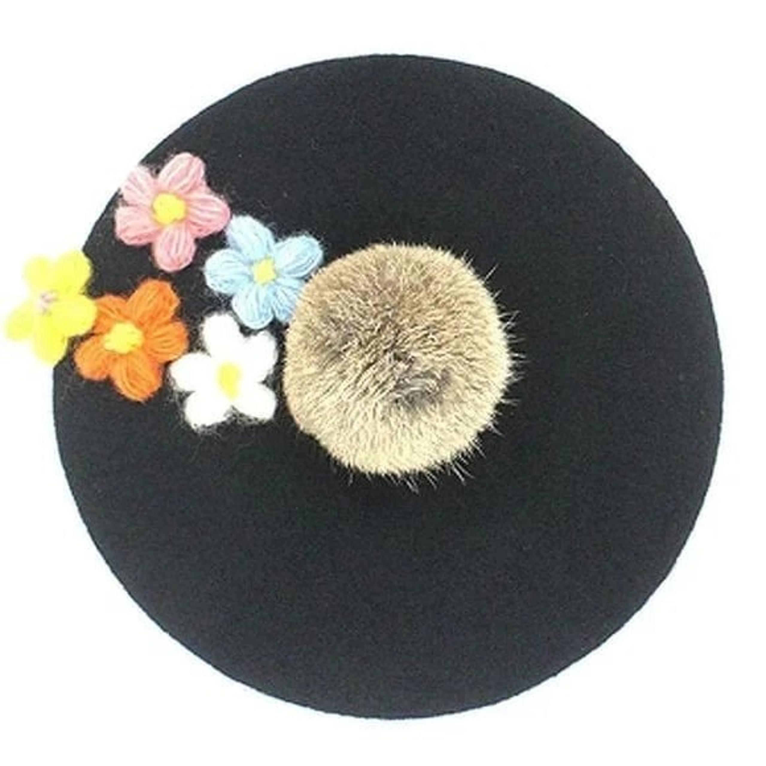 Diona J Prime Women Artist Wool Beret Top Fur Ball Black Hat Hand-flower
