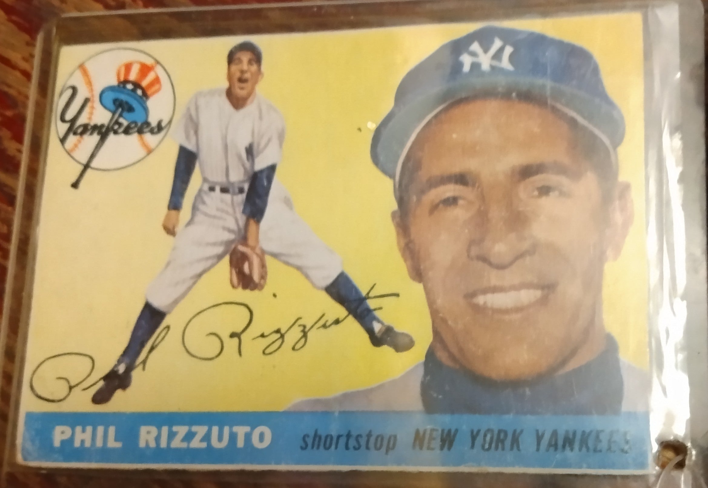 Vintage Phil Rizzuto Baseball Glove - detail