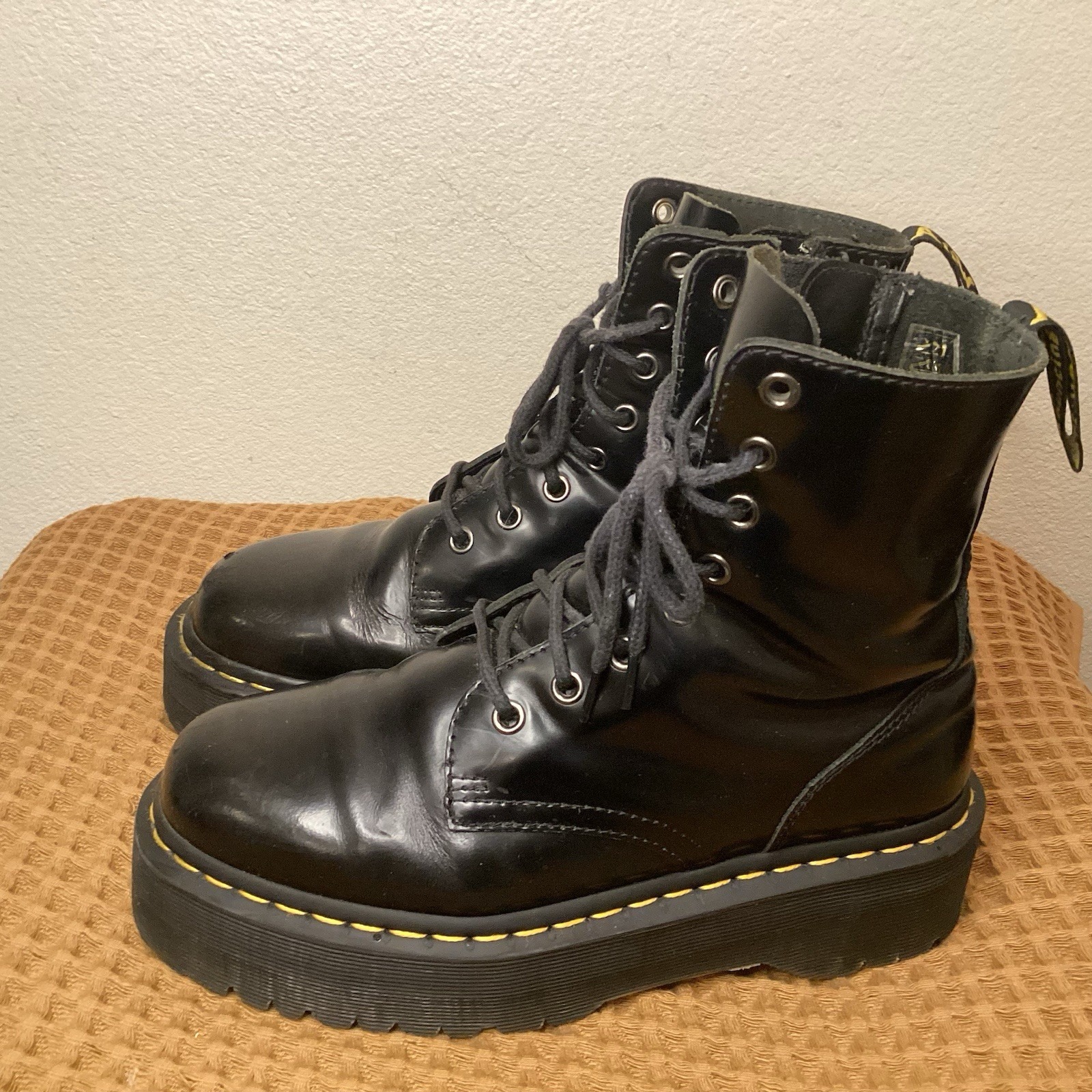 Dr. Martens Jadon Max Women's Size 8 Black Combat Platform Boots Leather