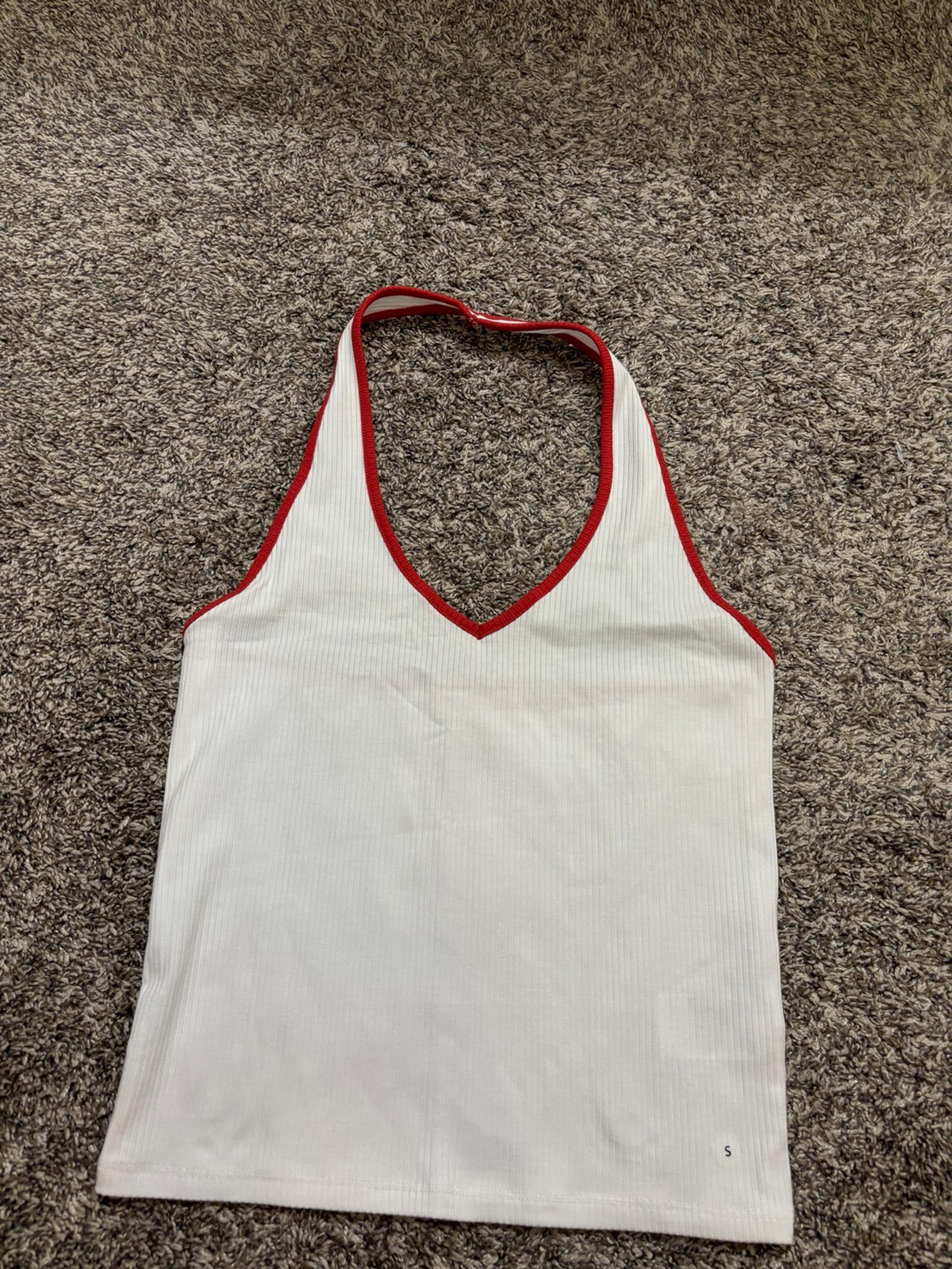 American Eagle Women’s halter top which Sz Small