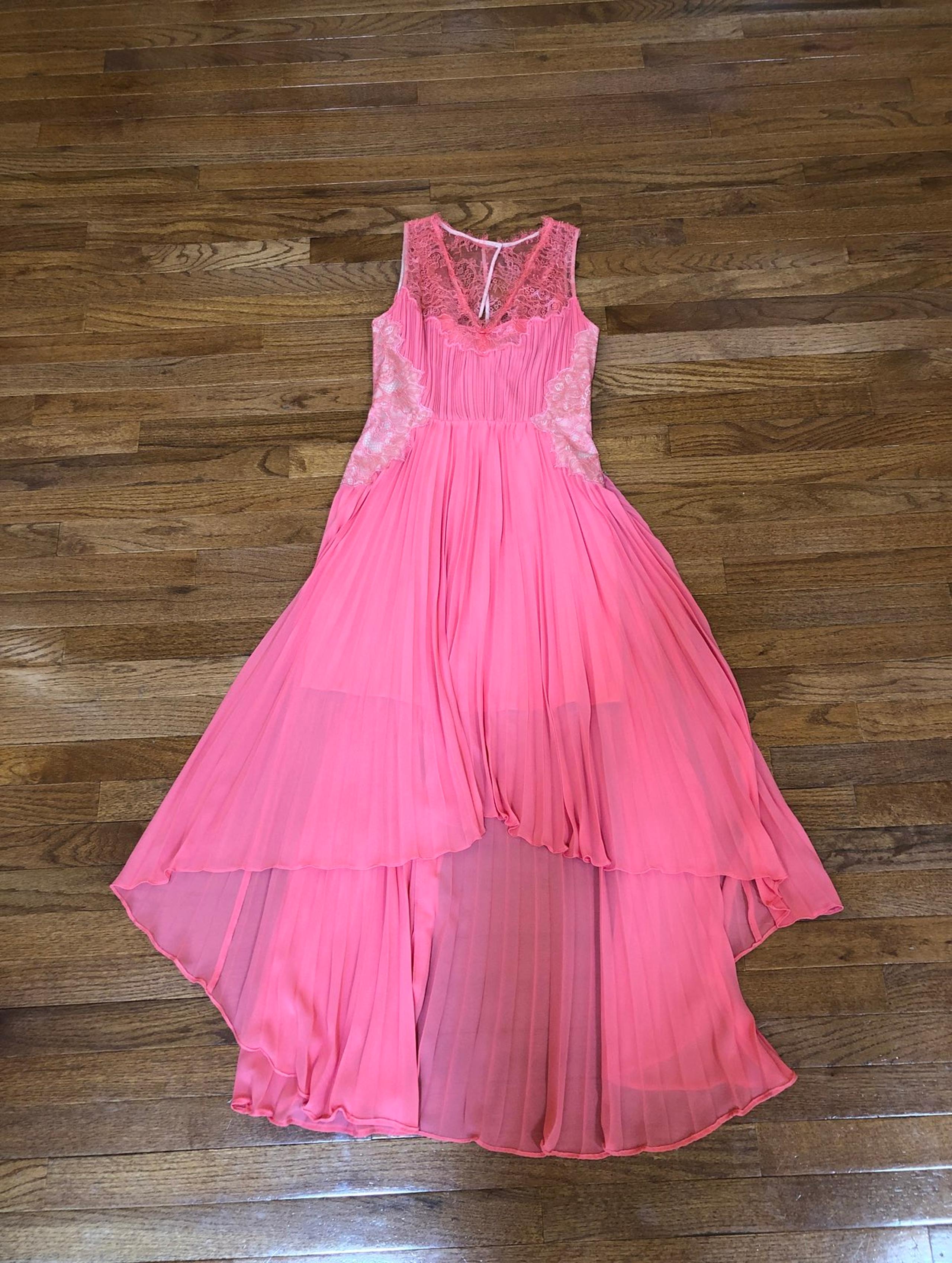 bcbgmaxazria dress size 4