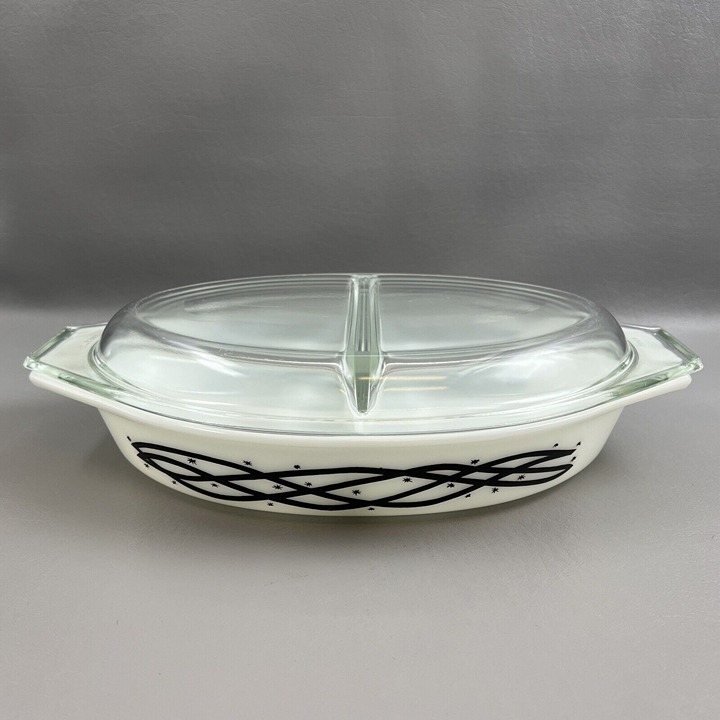 Vintage PYREX Cinderella Oval Divided Serving Dish With Lid Barbed Wire Stars