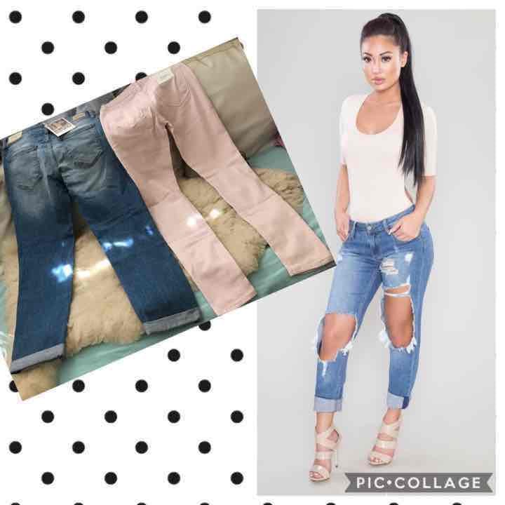 RECKLESS DESTROYED BOYFRIEND JEANS