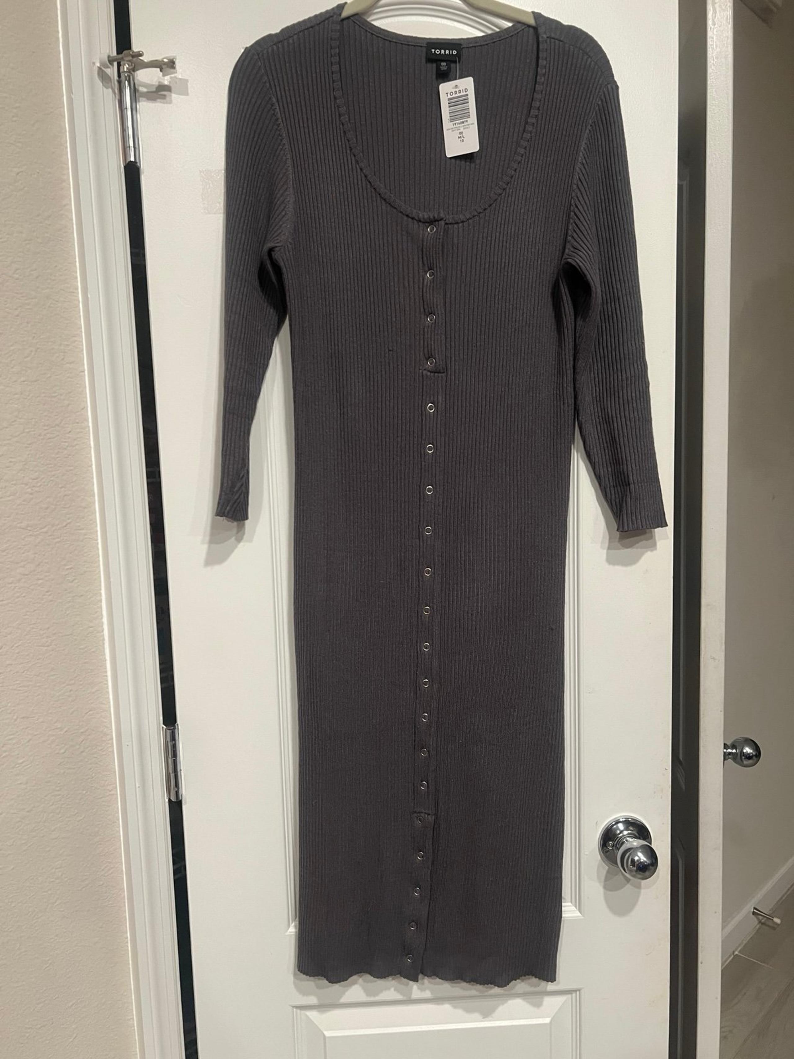 Torrid grey long sleeve button front midi dress