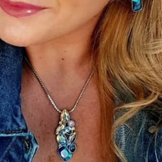 Intrigue Swarovski Pendant Retail 119,