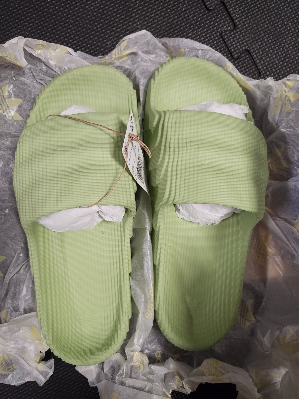 ADIDAS Adilette 22 Magic Lime Green Size 9 Men's