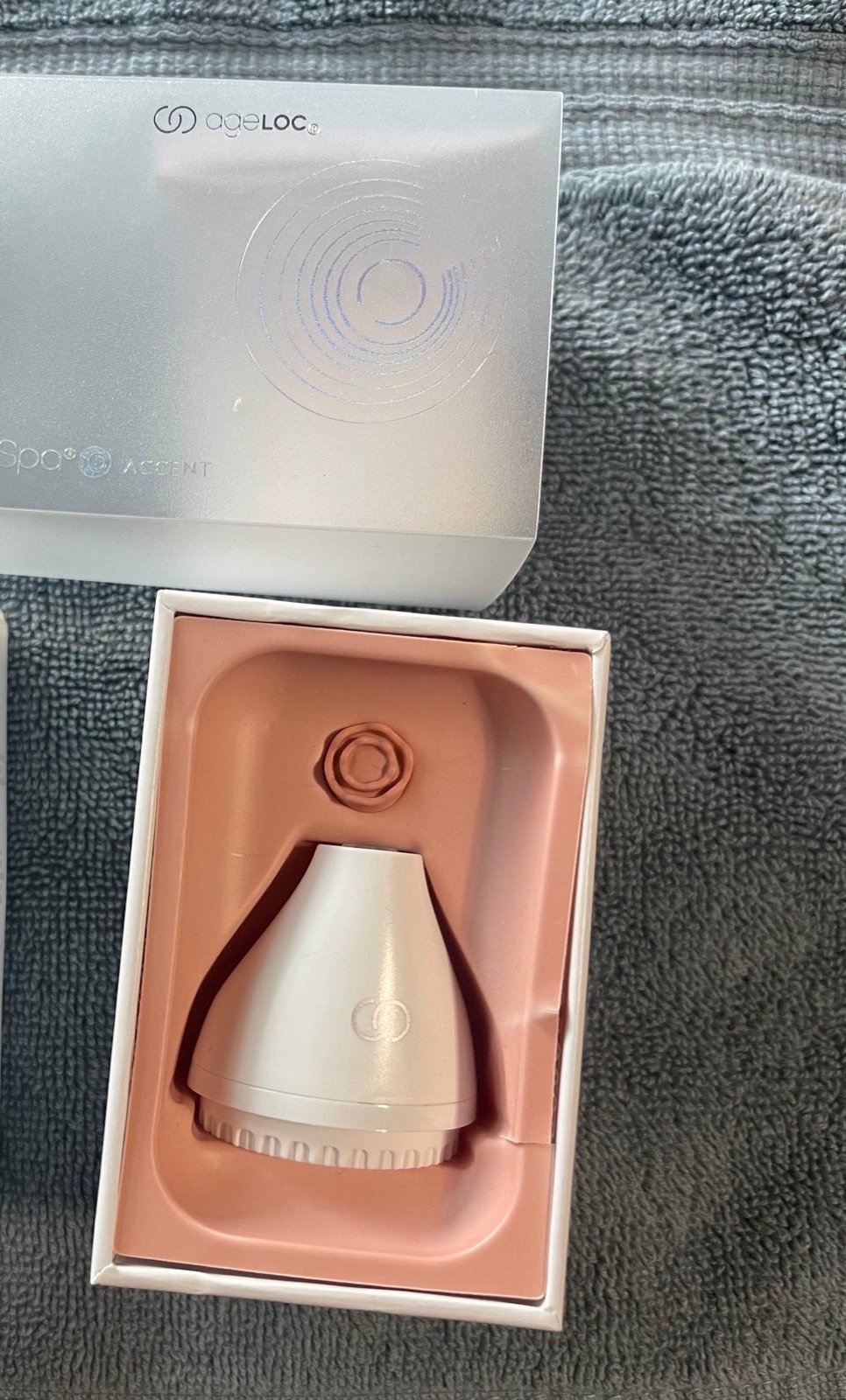 NuSkin ageLOC® LumiSpa® iD Eye attachment