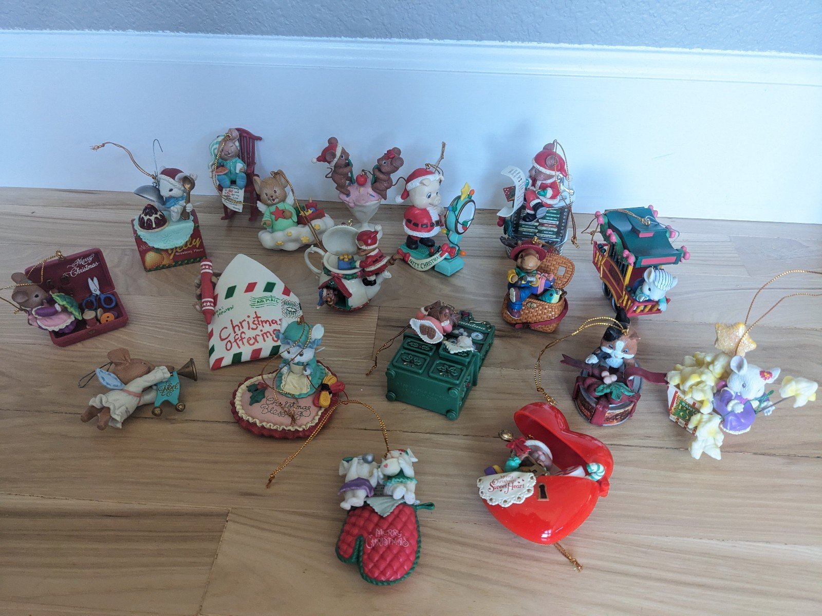 Lot of vintage 1990s kitschy plastic mouse ornaments