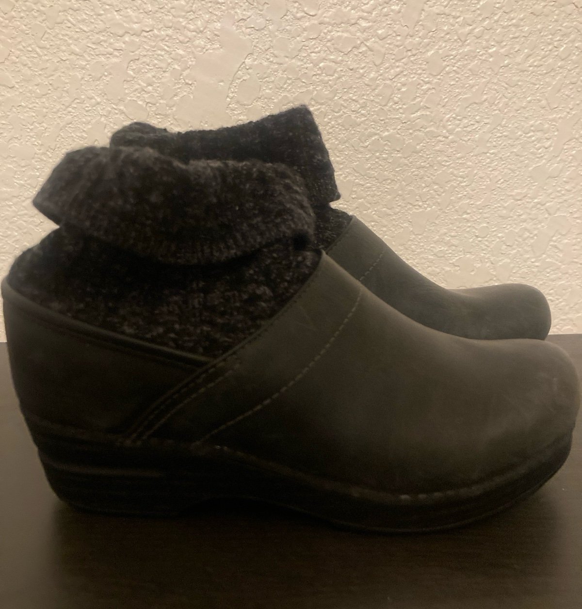 Dansko Booties clogs size 38 new