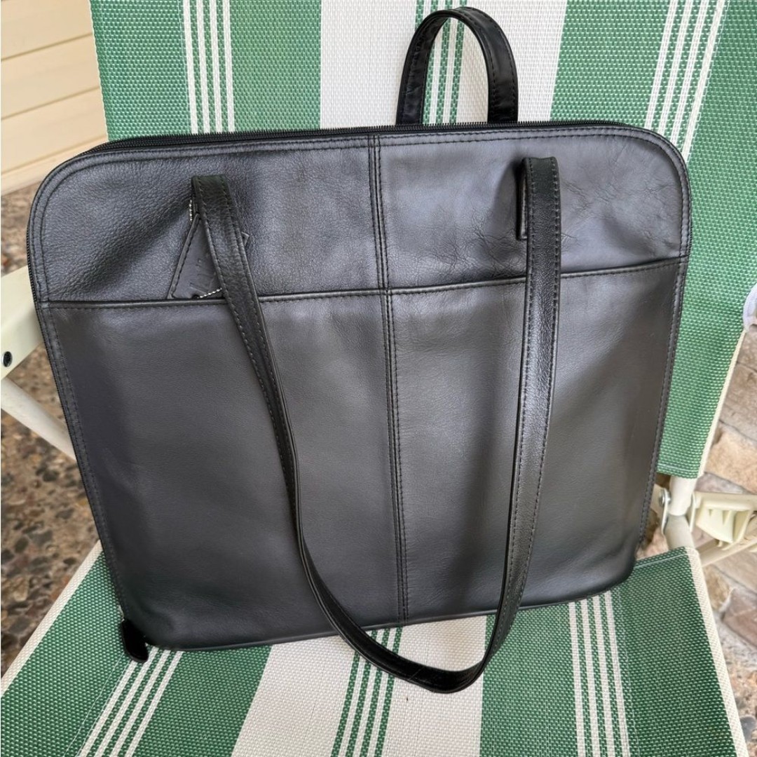 Latico NJ USA Black Leather Bag, 2 large, multiple small compartments, 16x13x3
