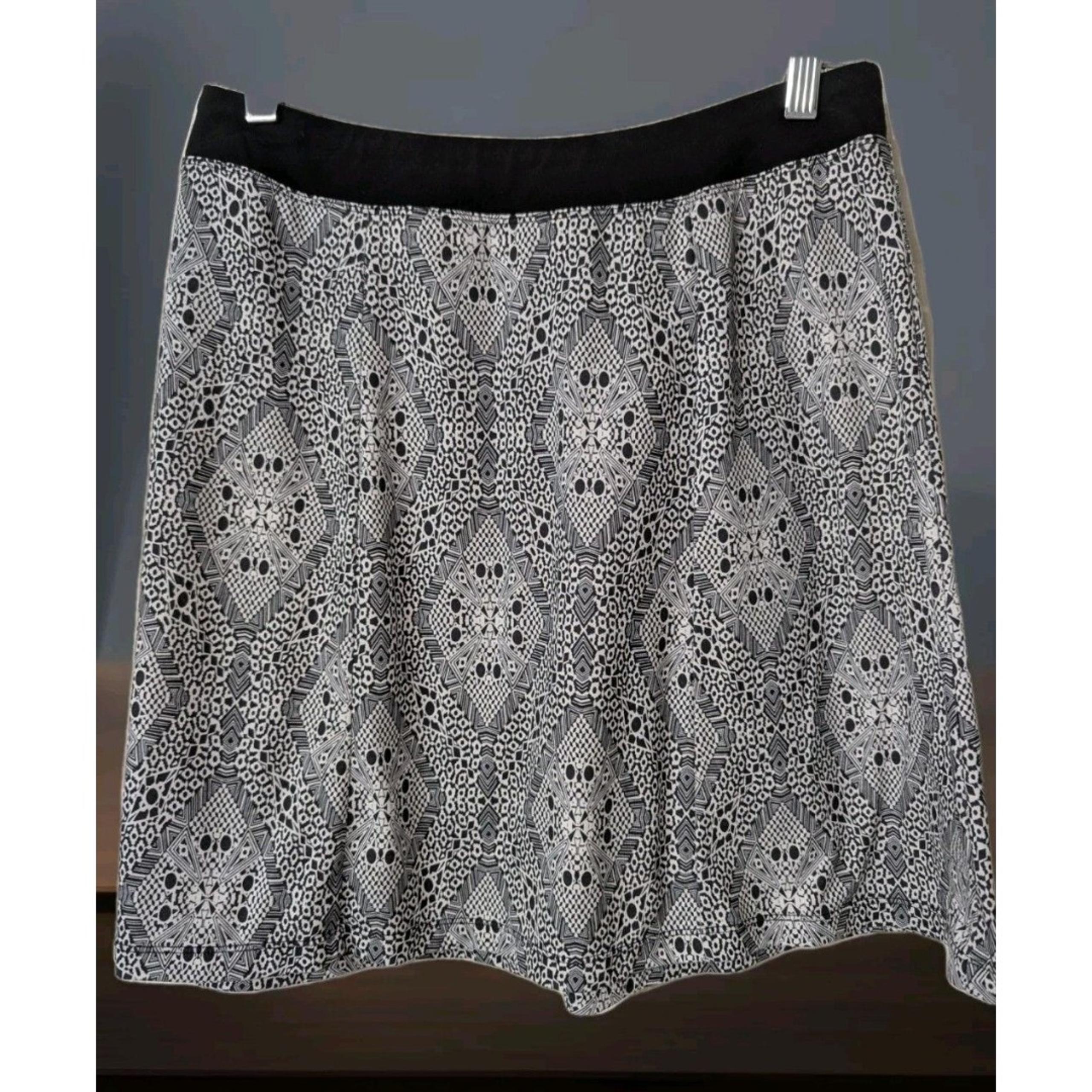PrAna A Line Mini Skirt Black & White Design Women's Size Medium