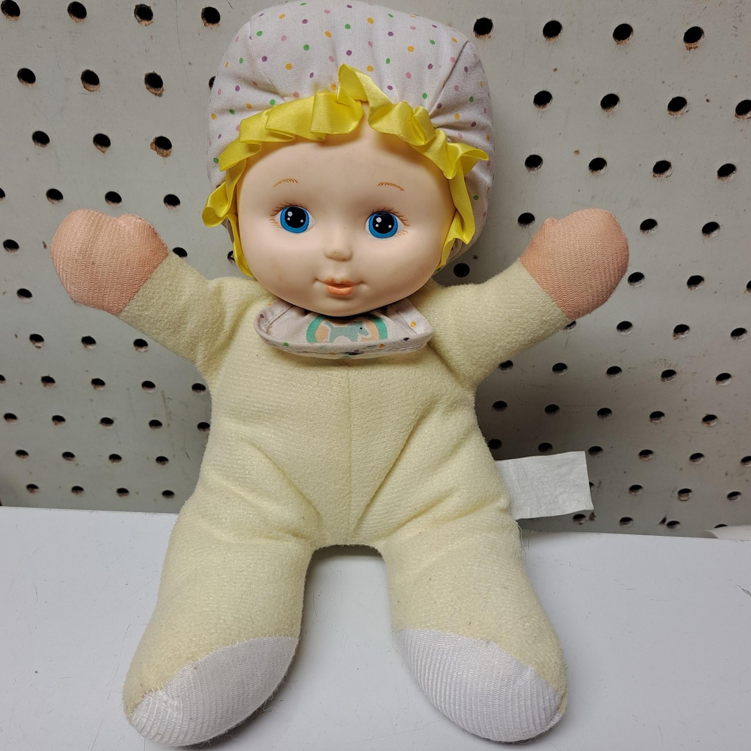 VINTAGE 1991 REMCO CUDDLE TOTS Baby Doll Plush YELLOW Soft body Terry Cloth 90s