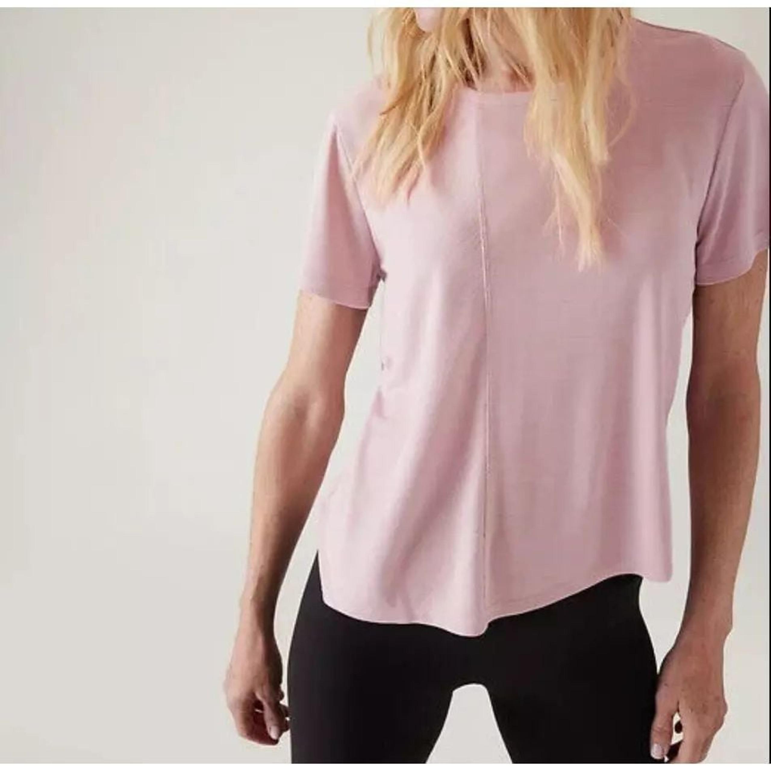 Athleta Top Womens XL Smoked Mauve Asymmetrical Short Sleeve Crew Neck Tee