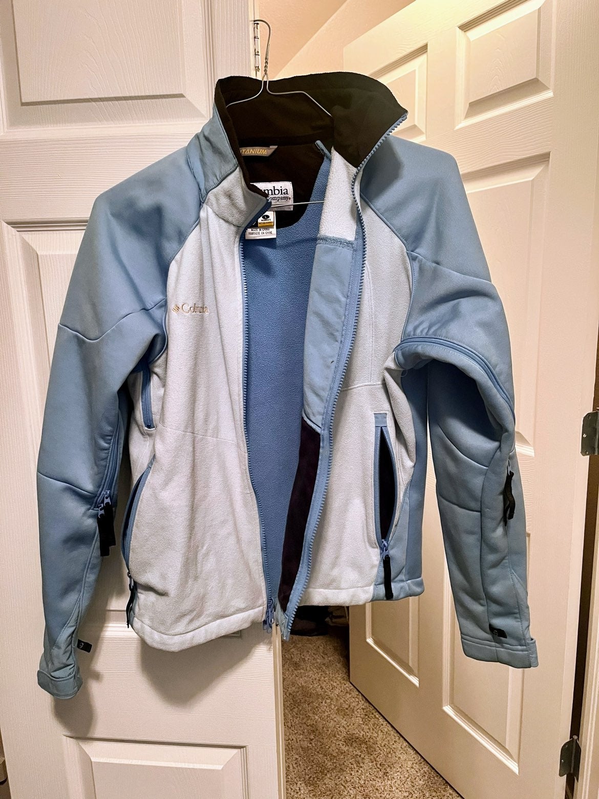 Columbia softshell fleece jackets