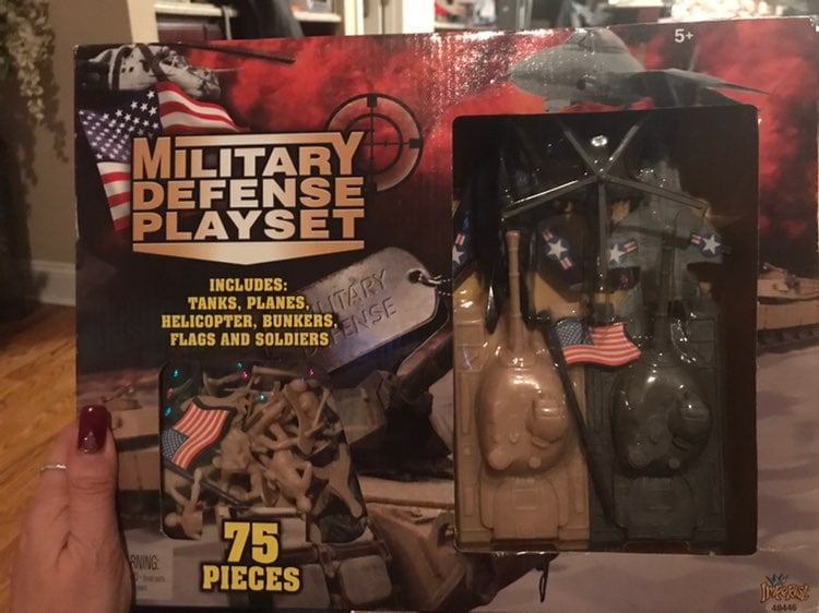 Military defense playset 75 pieces