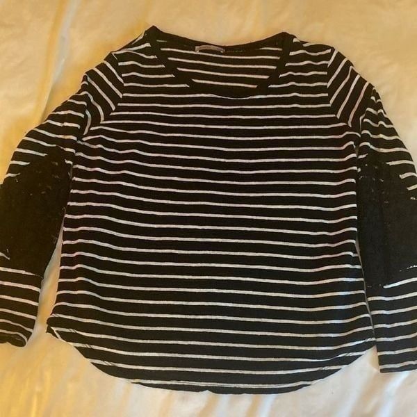Zara Black & White Striped Long Sleeve Top with Lace Band on Sleeve. Size Small.
