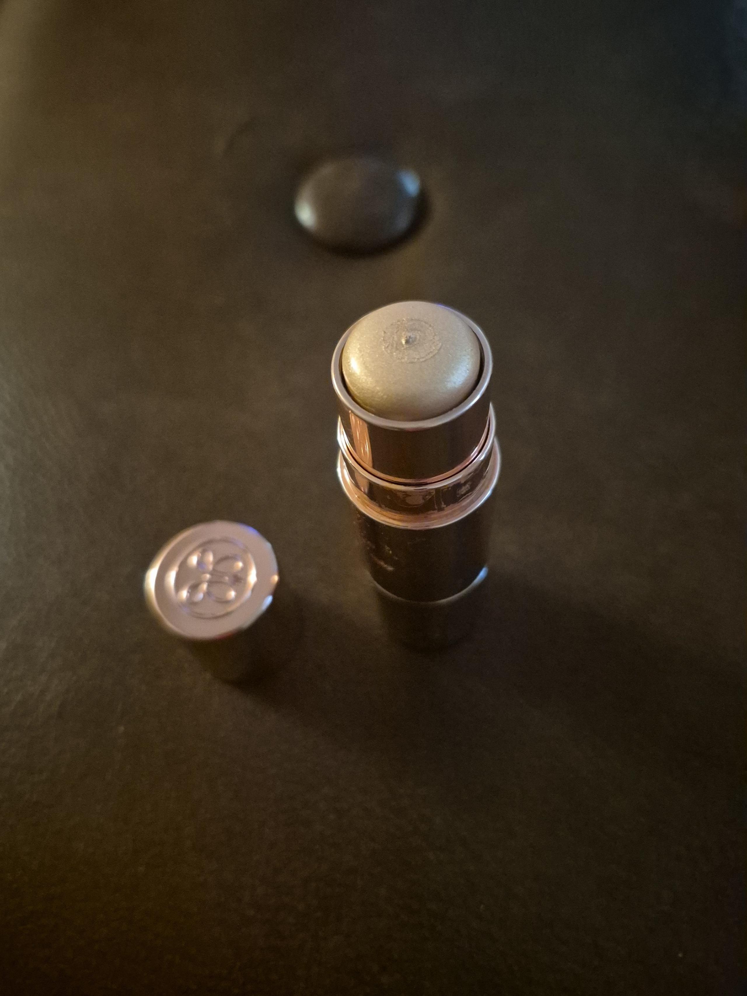 ANASTASIA BEVERLY HILLS STICK HIGHLIGHTER DRIPPED IN GOLD