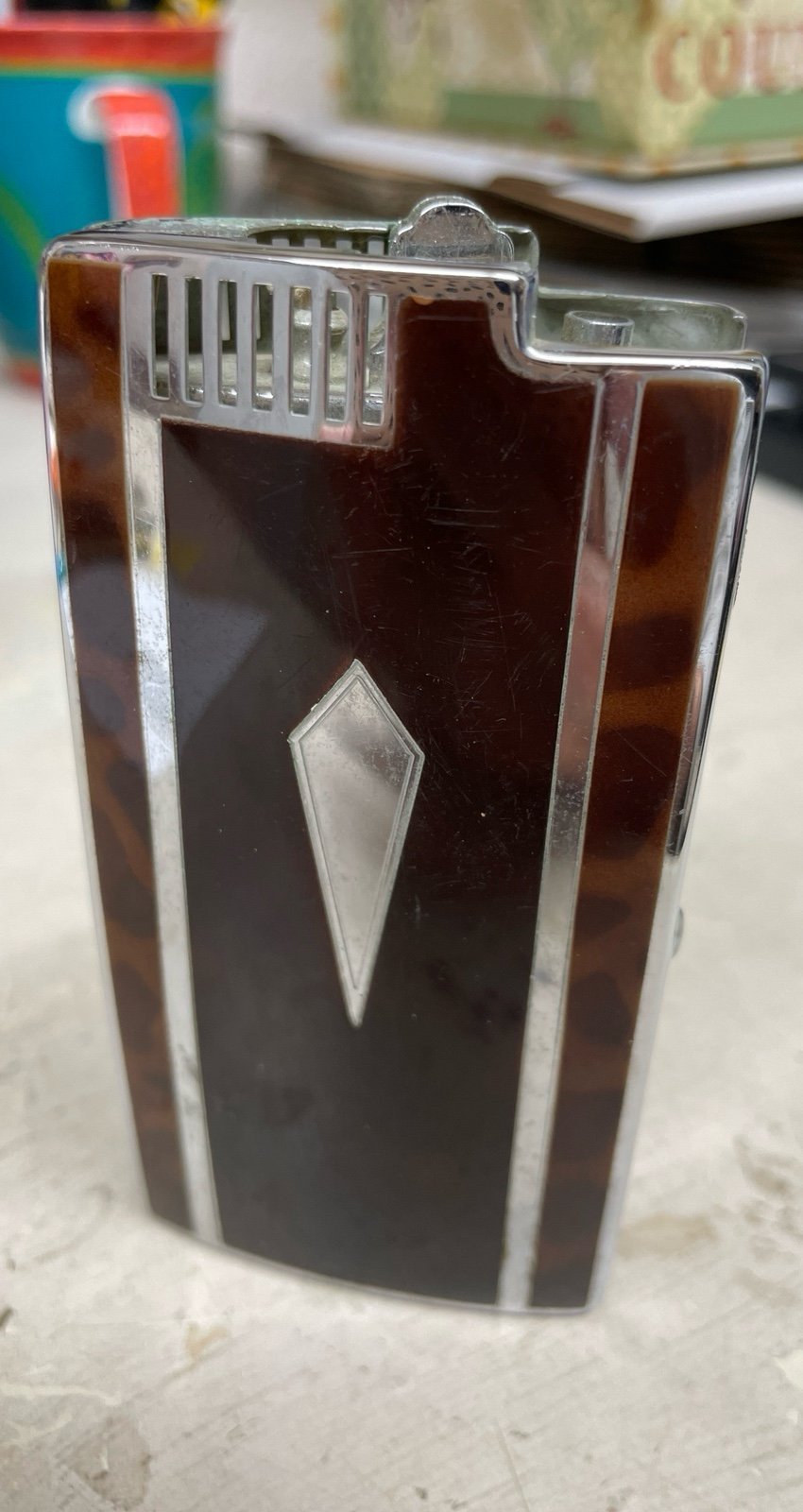 Robson Art Deco combination cigarette case holder/lighter. Empty lighter.
