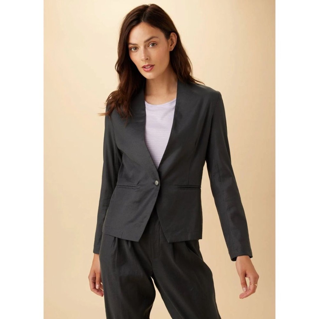 New Amour Vert Meredith Femme Fête Blazer in Pewter Size Small
