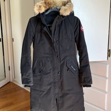 100% Authentic Canada Goose Kids Britannia Parka Large 14/16