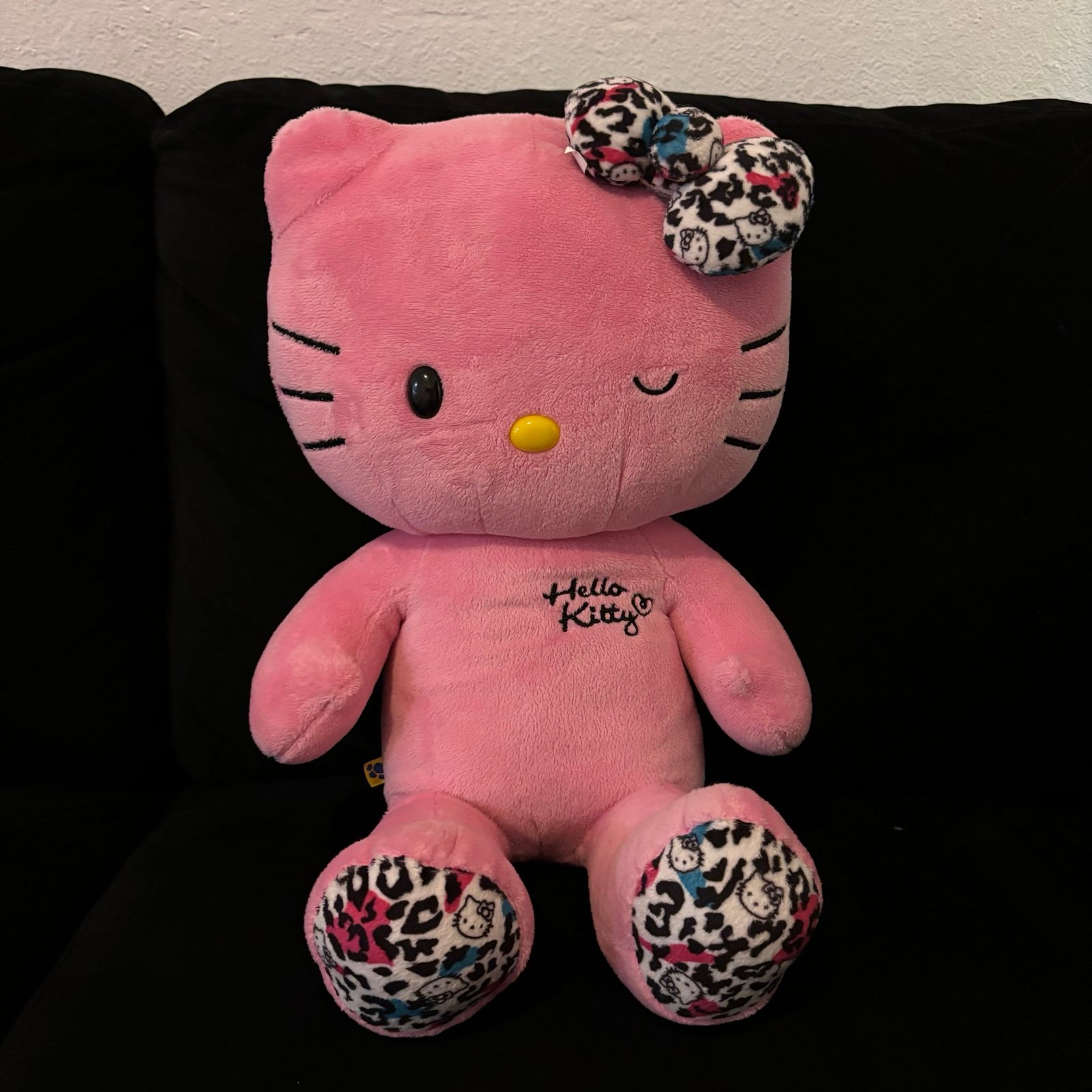 Hello Kitty Build A Bear Pink Leopard Winking With Bow Limited Edition 2012