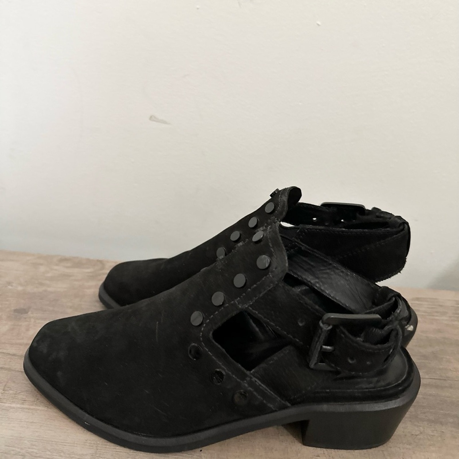 M4d3 M4dE size 7M Alexa Black Studded Leather Booties Slingback Shoes Clog