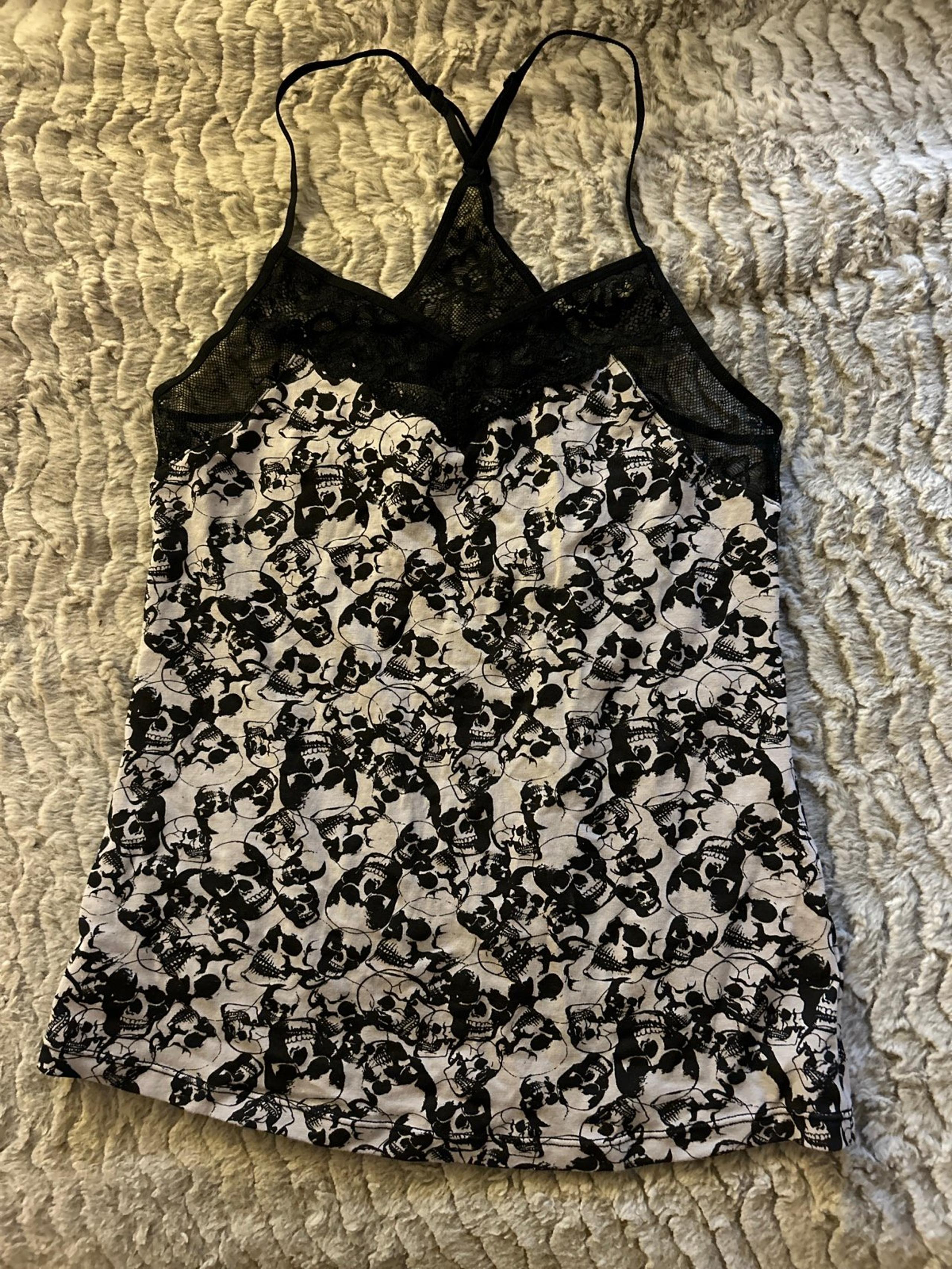 Blackheart/Hot Topic skull cami